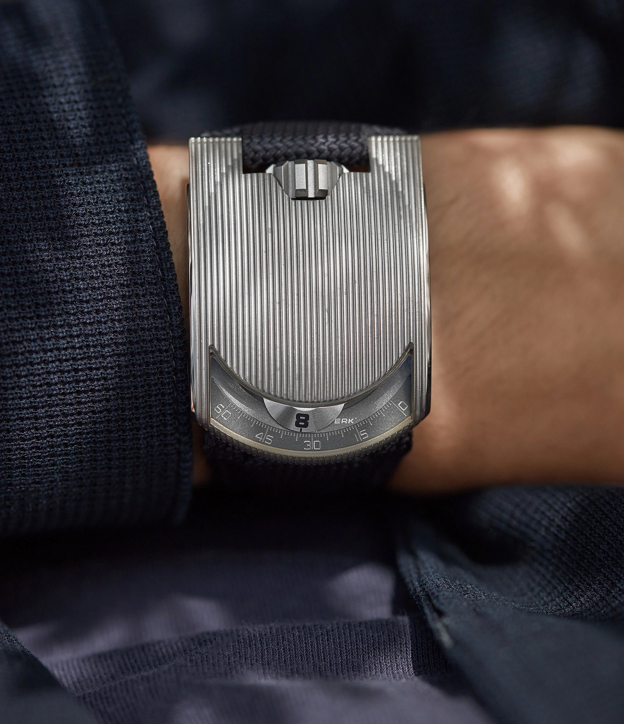 103.01 EW | Wandering Hours | White Gold