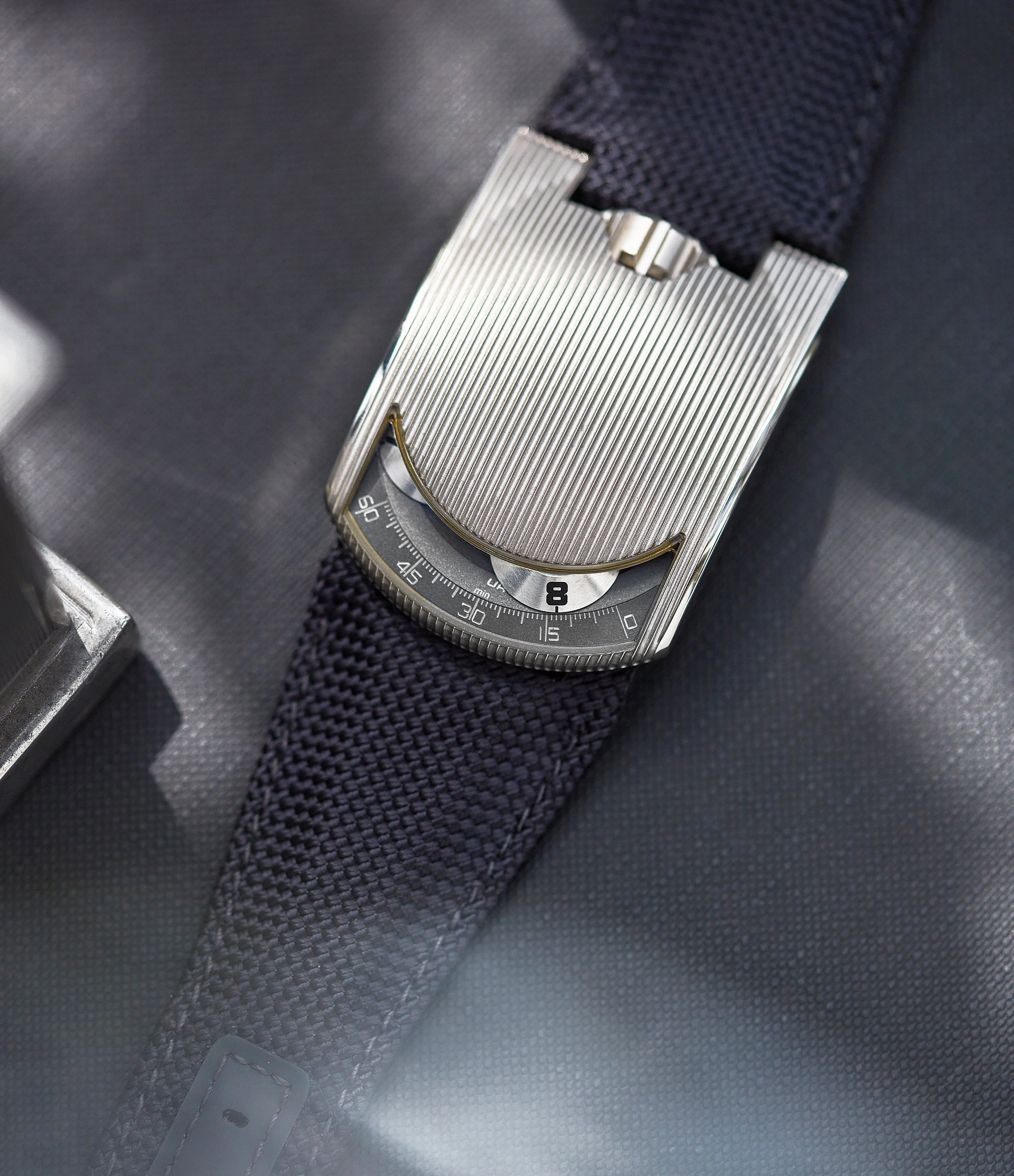 103.01 EW | Wandering Hours | White Gold