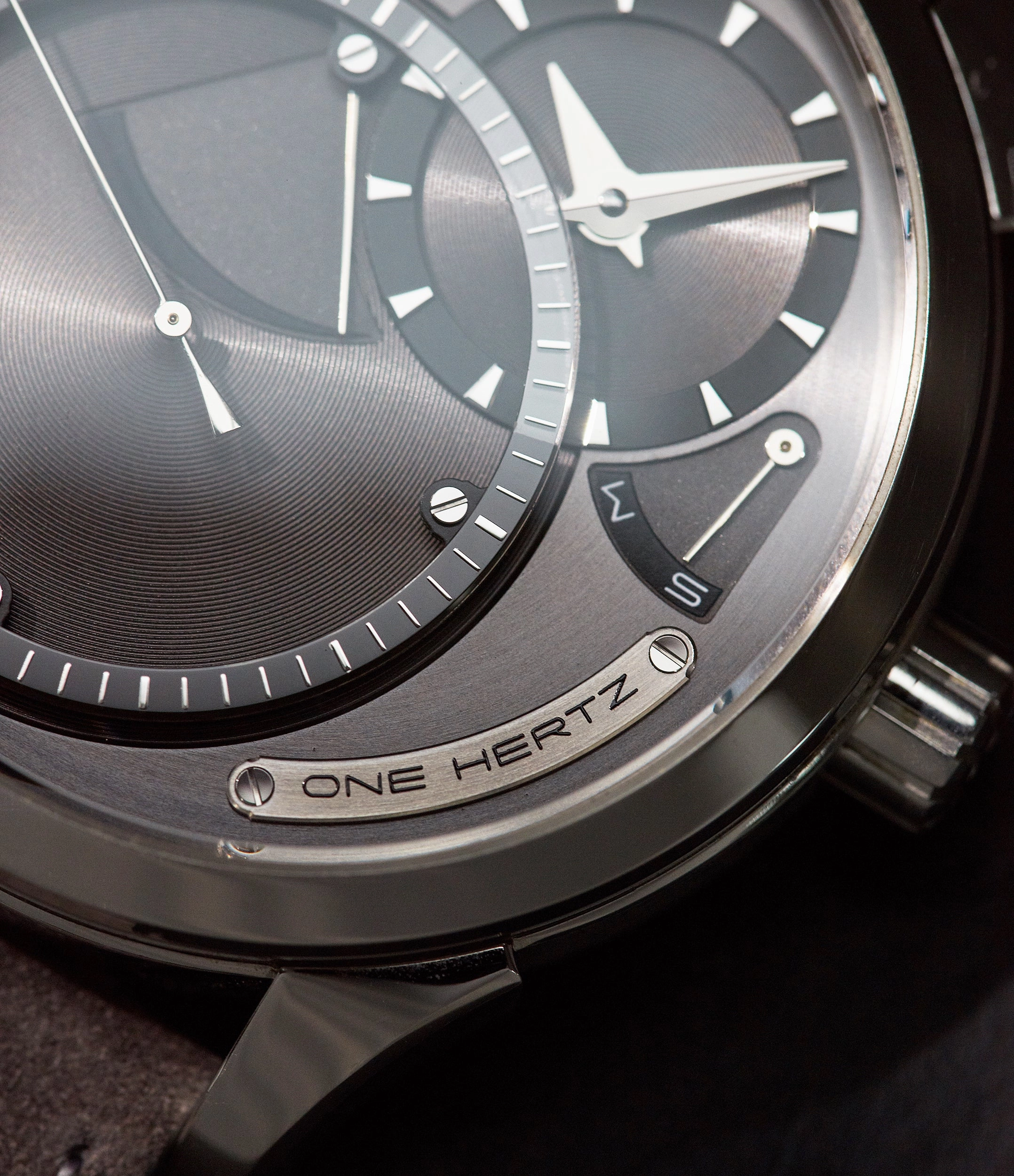 1912 One Hertz | Steel