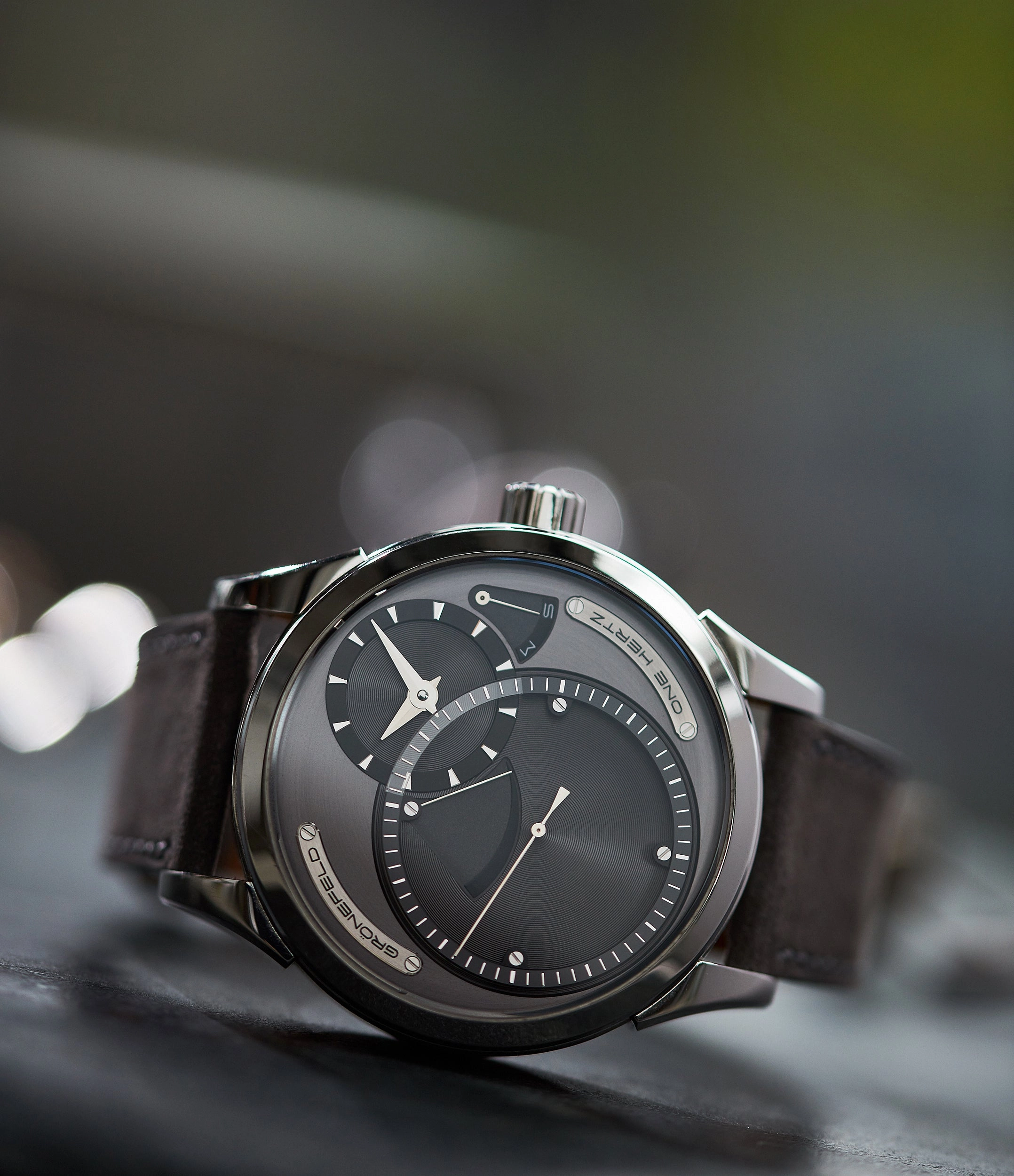 1912 One Hertz | Steel