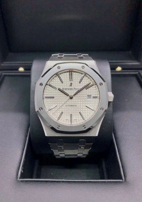 2013-2015 Audemars Piguet Royal Oak Selfwinding 15400ST