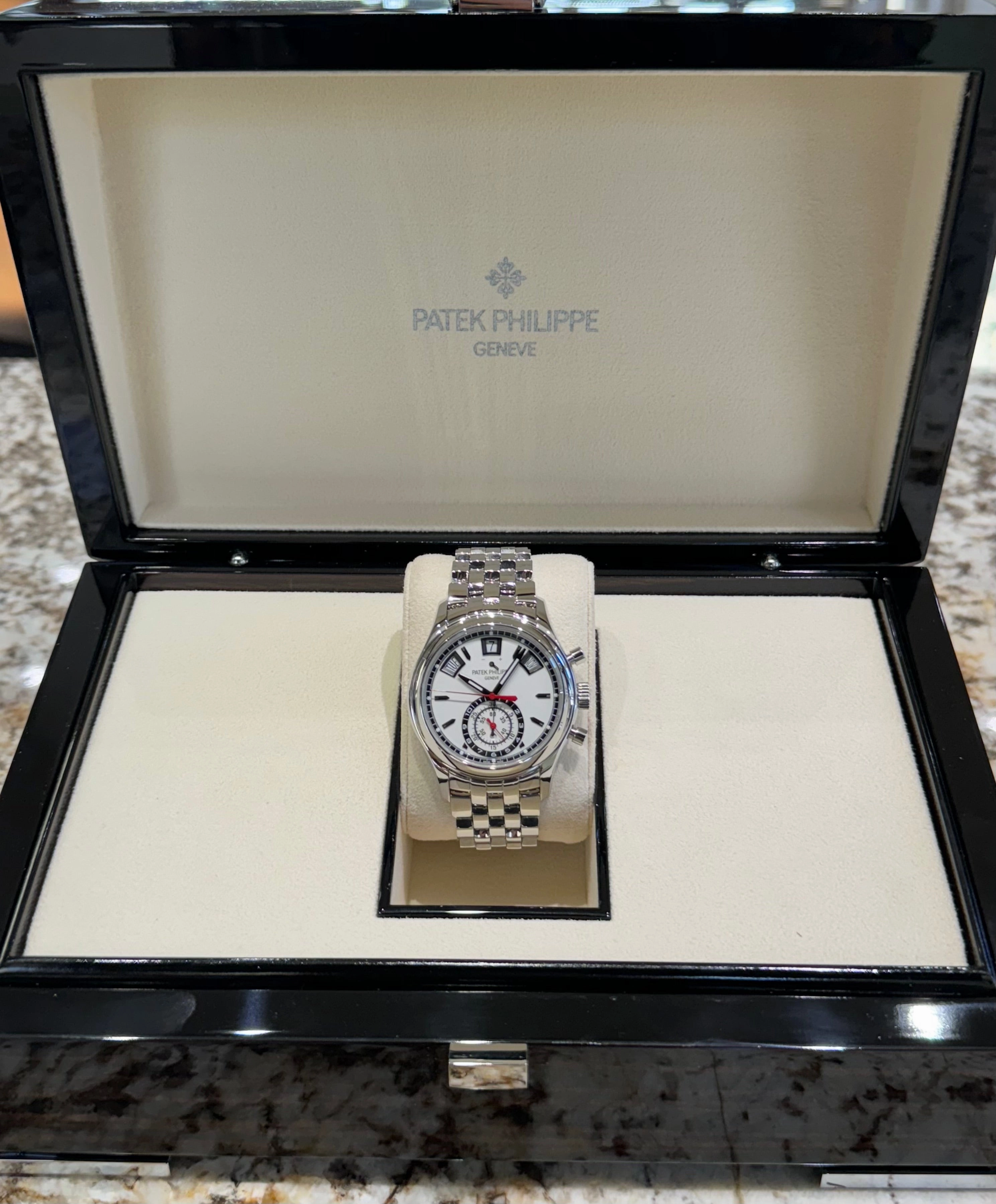 2018 Patek Philippe Annual Calendar 5960/1A-001