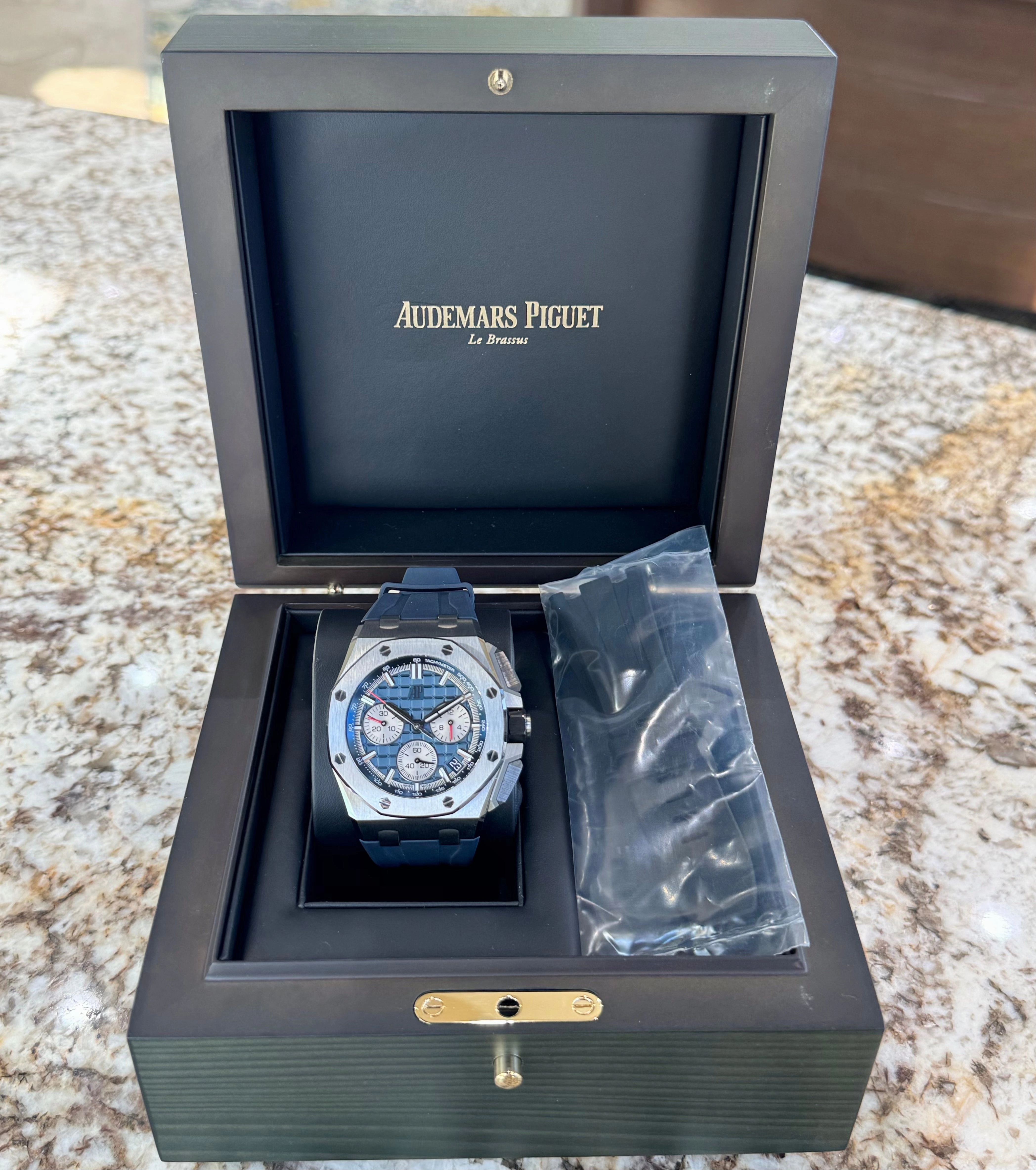 2022 Audemars Piguet Royal Oak Offshore Selfwinding Chronograph 26420TI
