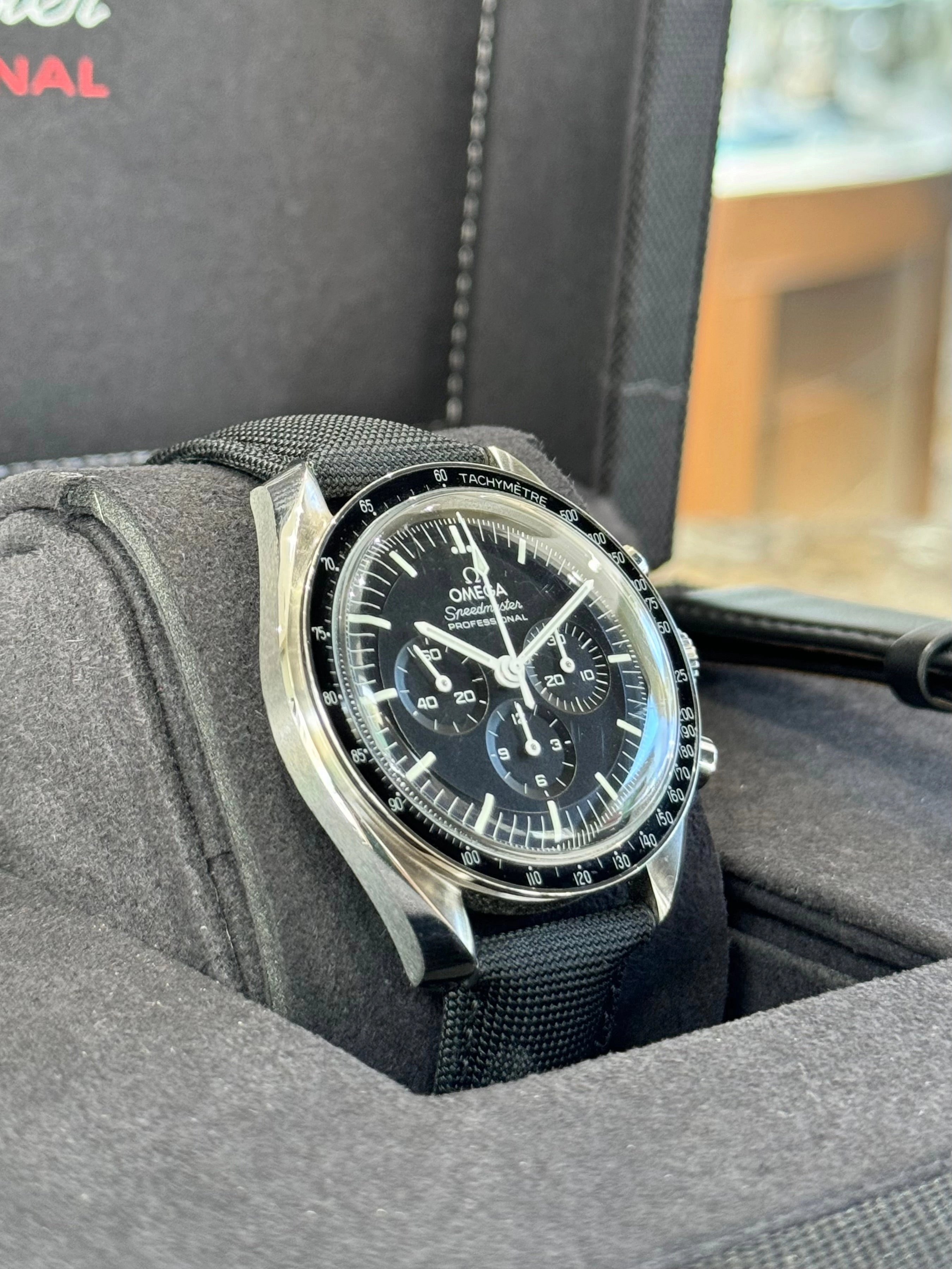 2022 Omega Speedmaster Moonwatch