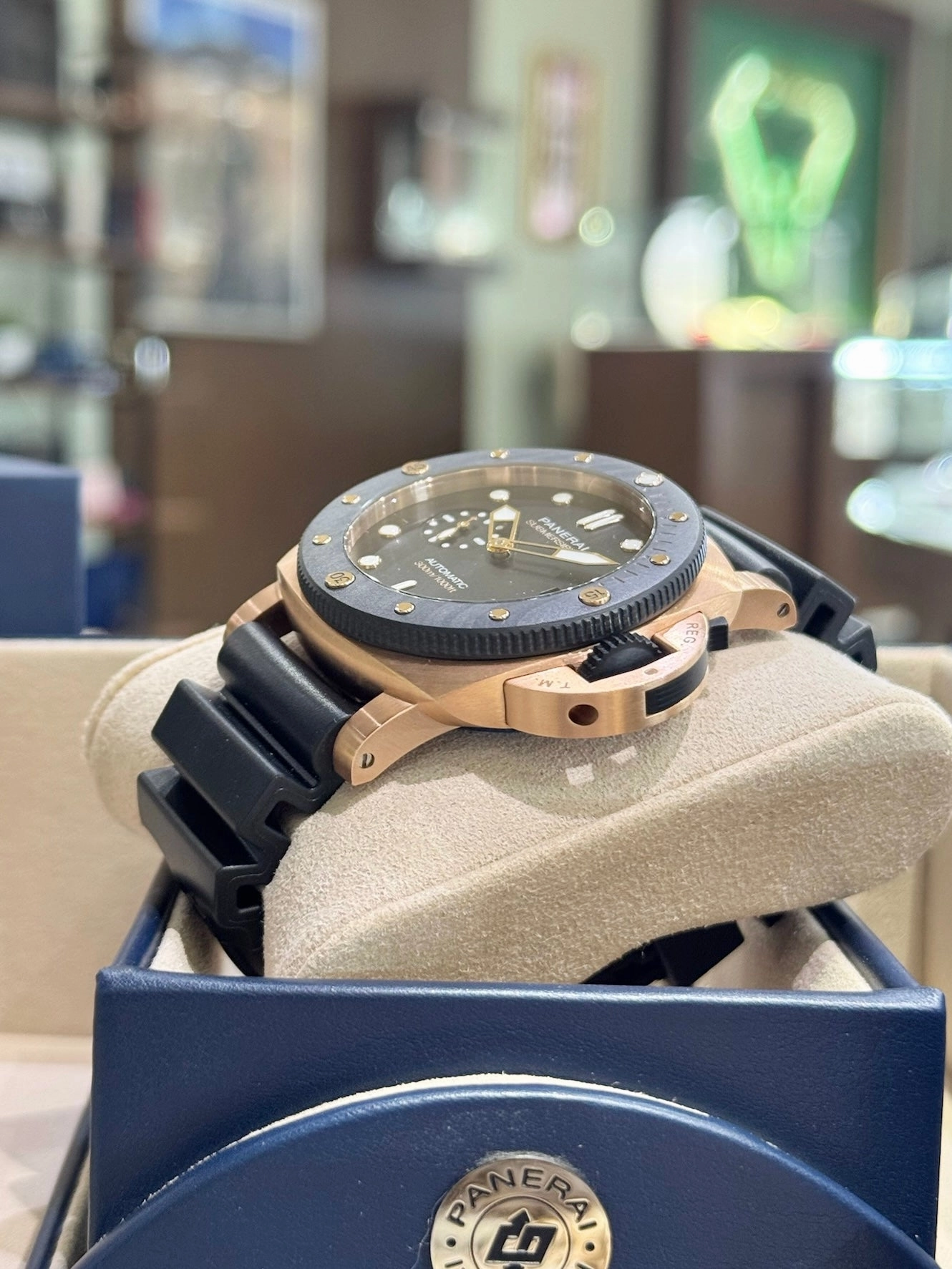 2022 Panerai Submersible PAM02070