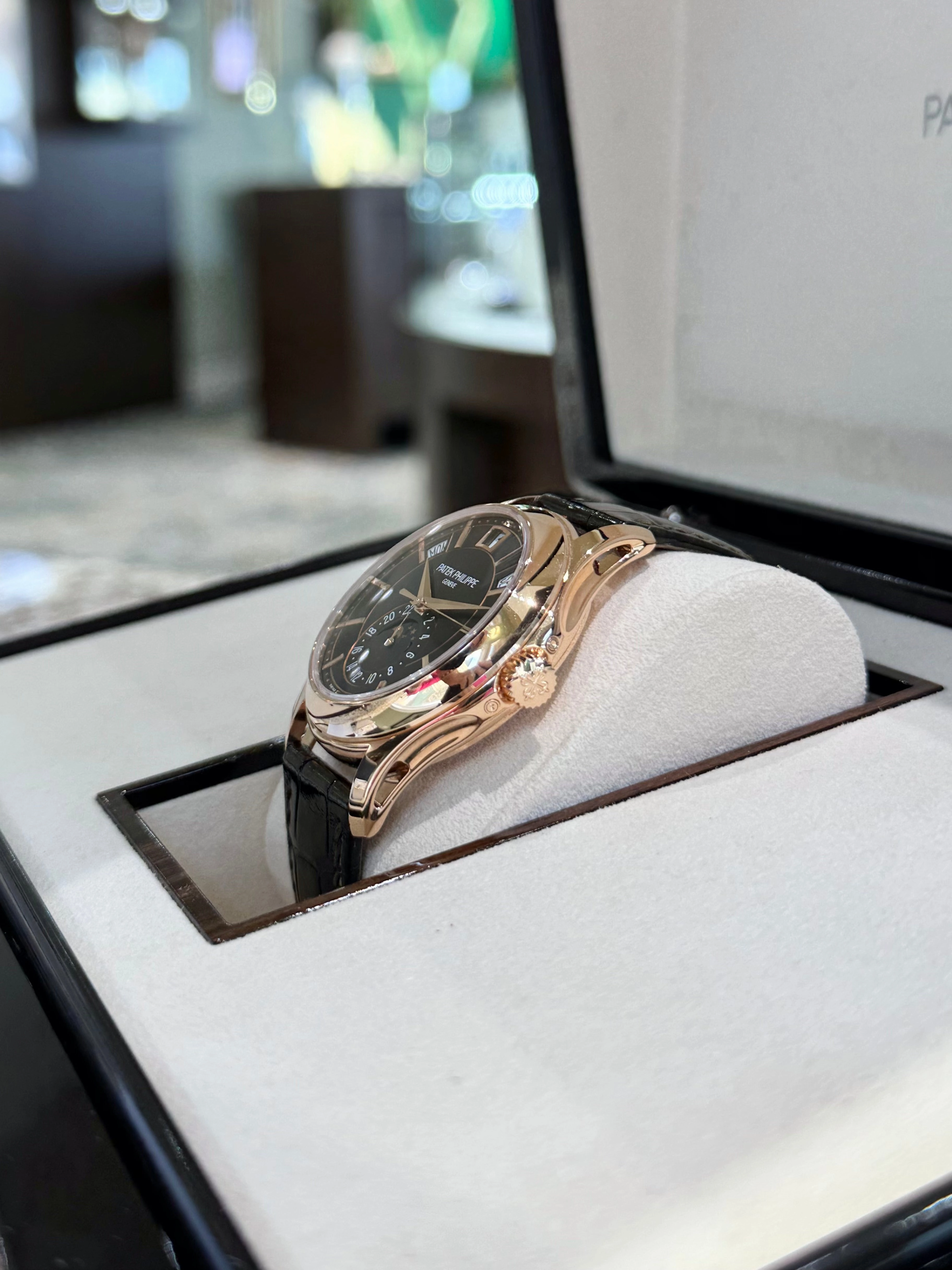 2022 Patek Philippe Annual Calendar Reference 5205R
