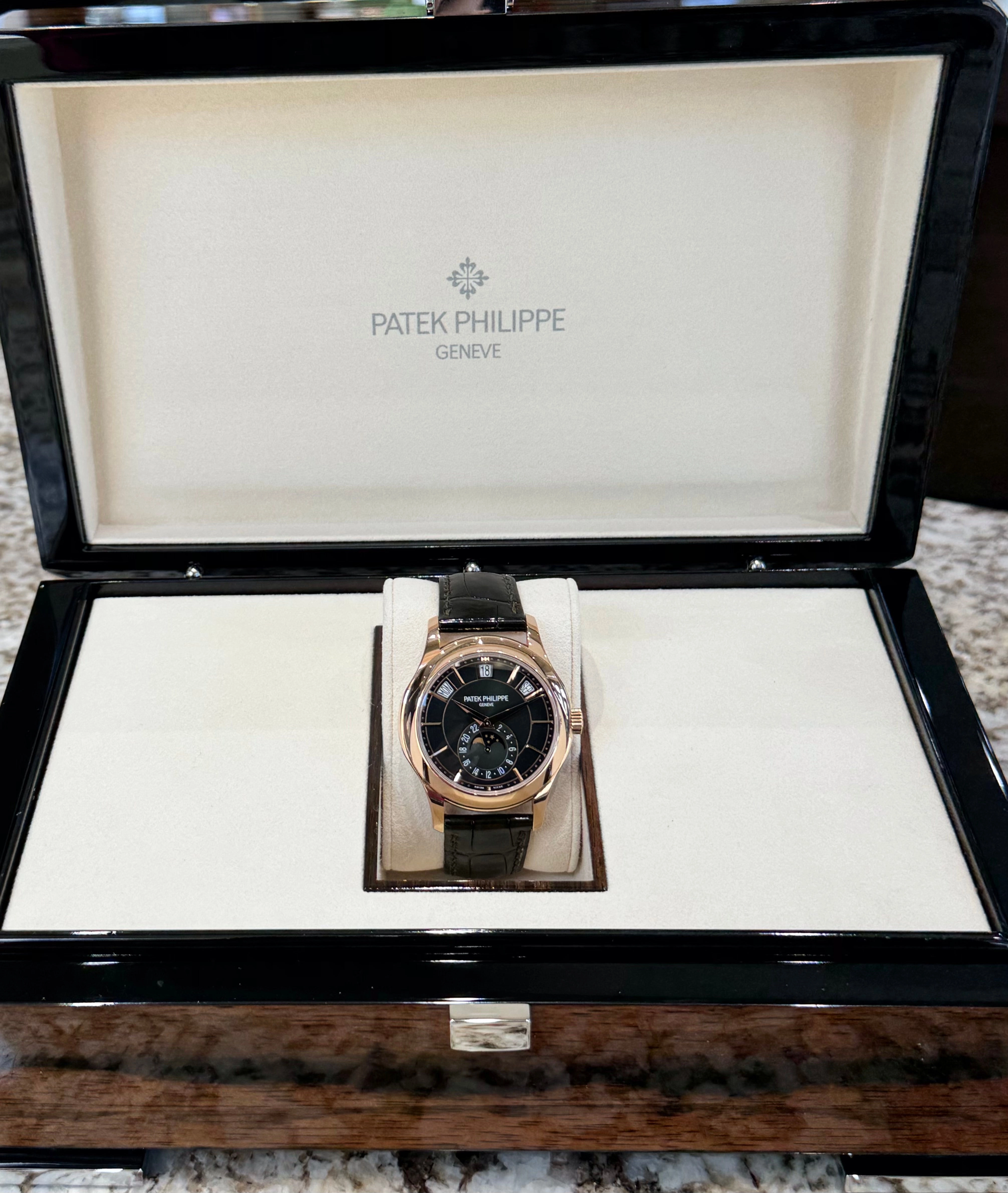 2022 Patek Philippe Annual Calendar Reference 5205R