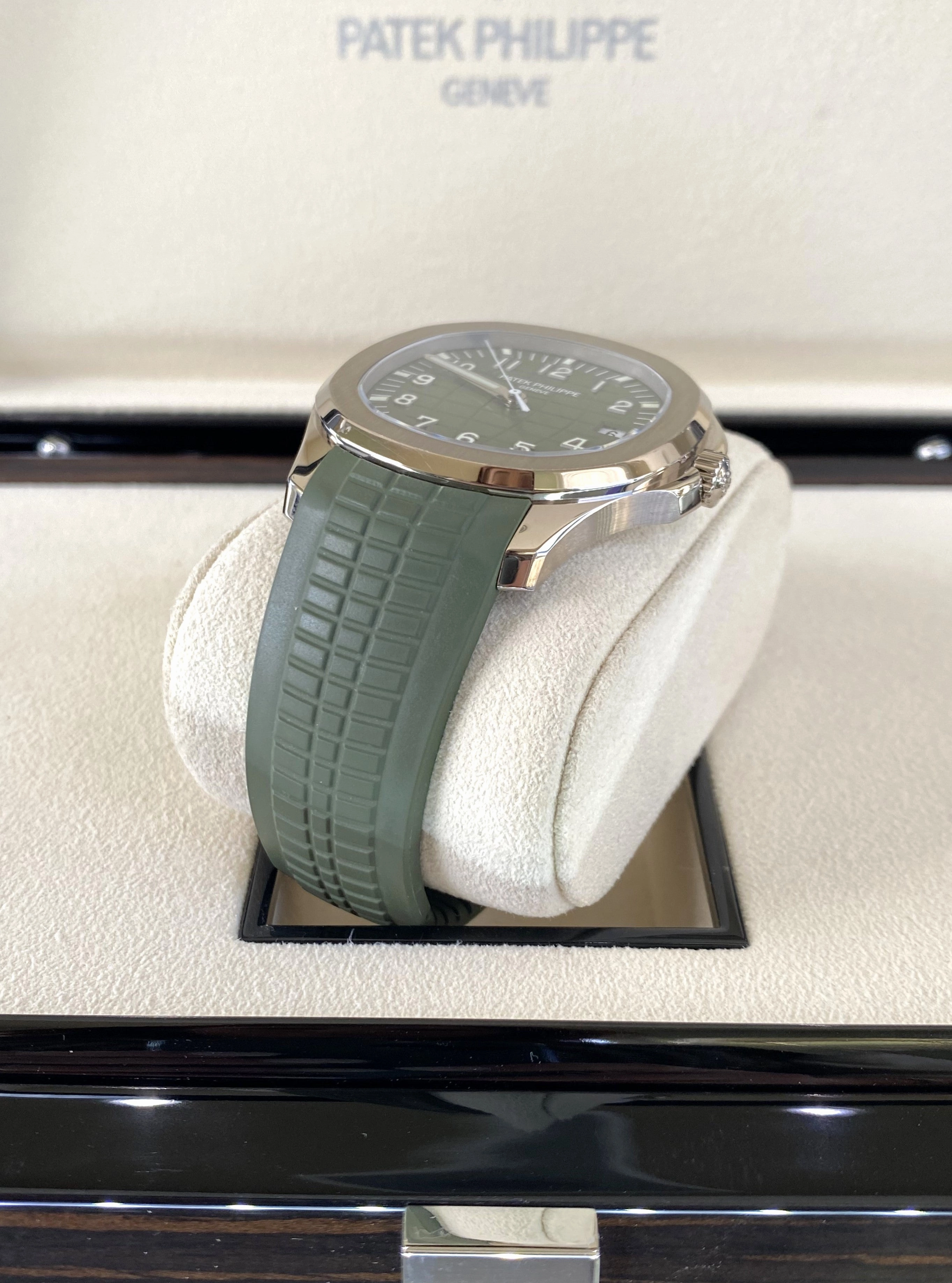 2022 Patek Philippe Aquanaut Self-Winding