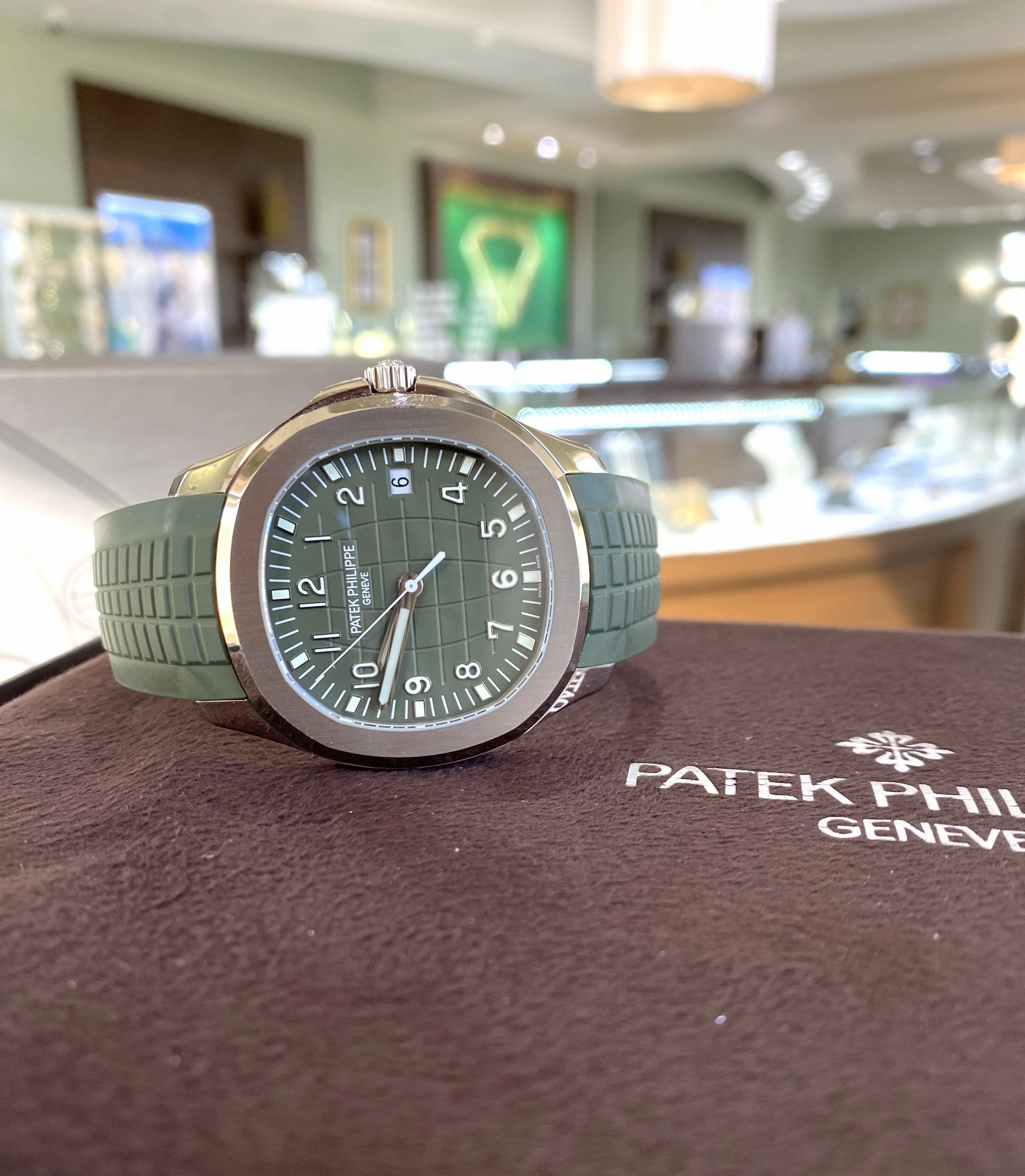 2022 Patek Philippe Aquanaut Self-Winding