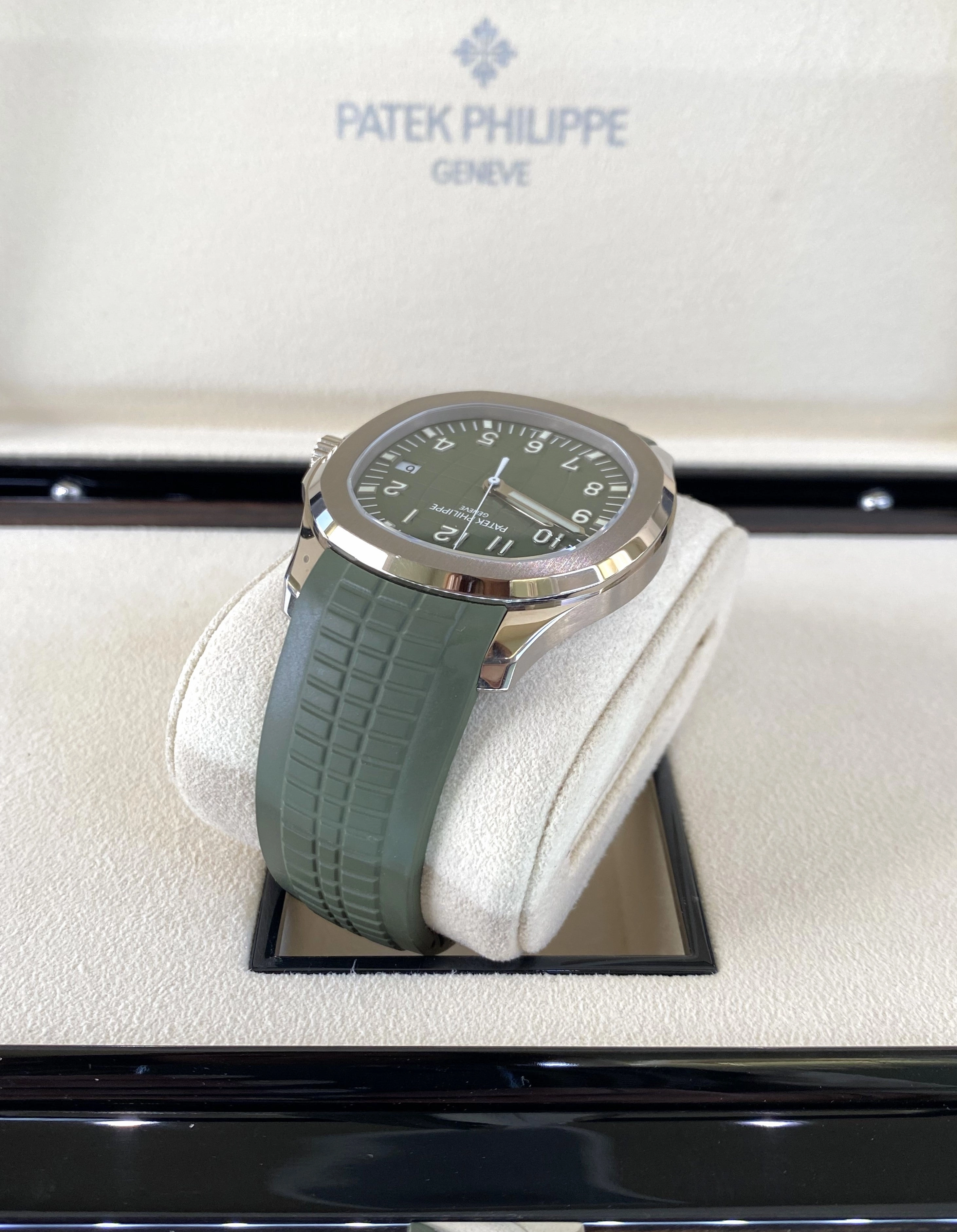 2022 Patek Philippe Aquanaut Self-Winding