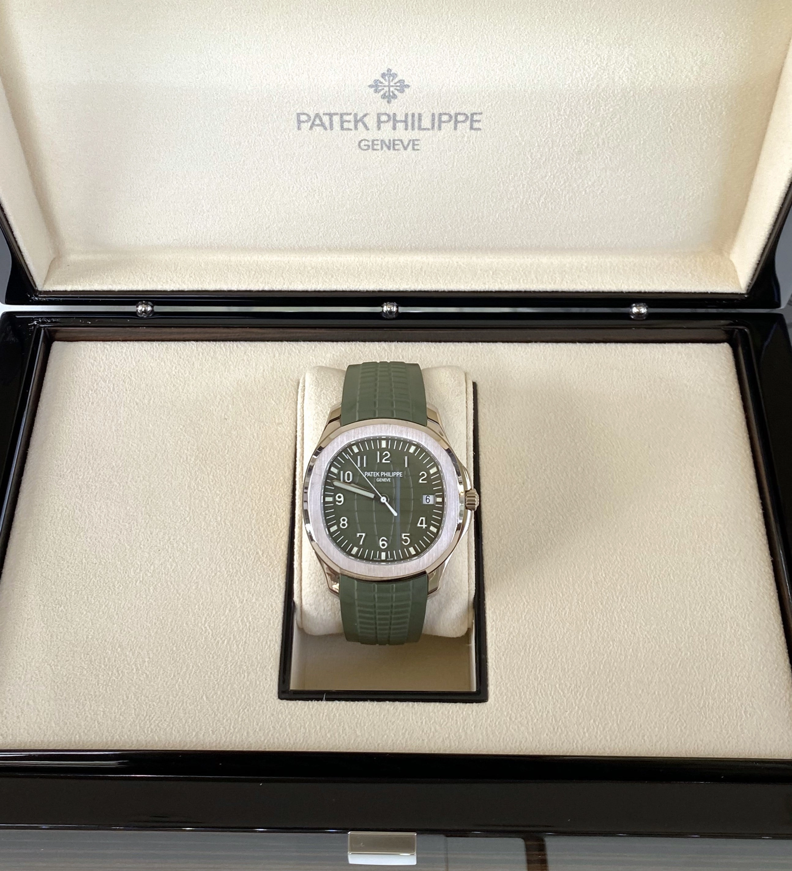 2022 Patek Philippe Aquanaut Self-Winding