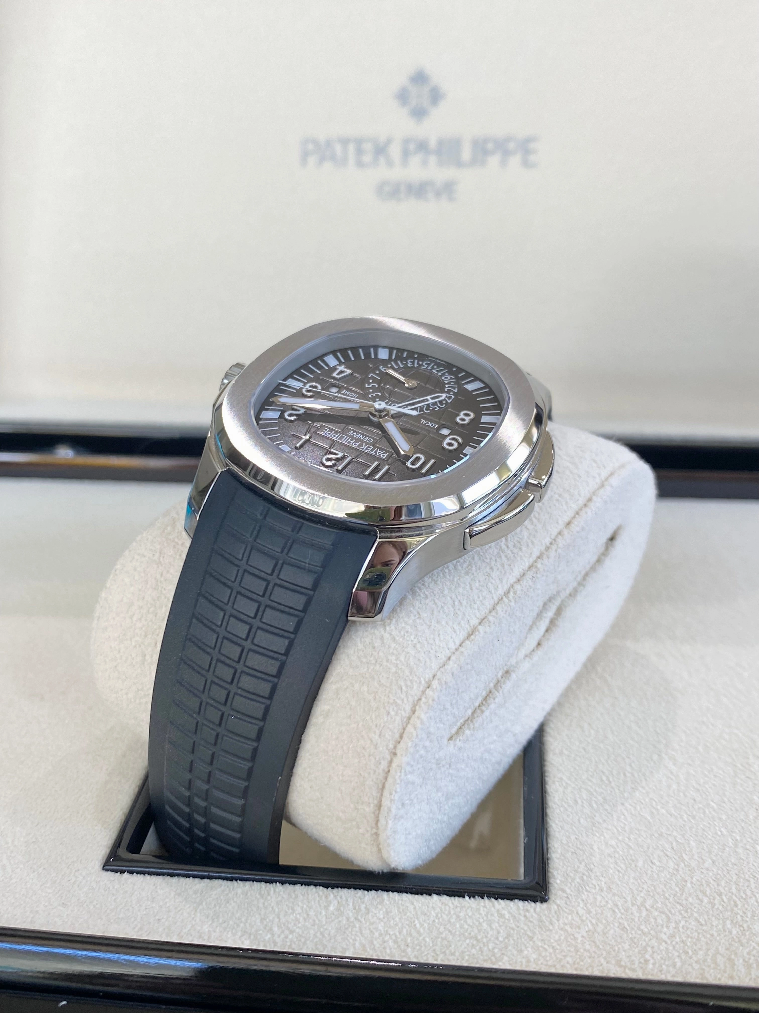 2022 Patek Philippe Aquanaut Travel Time 5164A