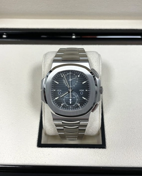 2022 Patek Philippe Aquanaut Travel Time