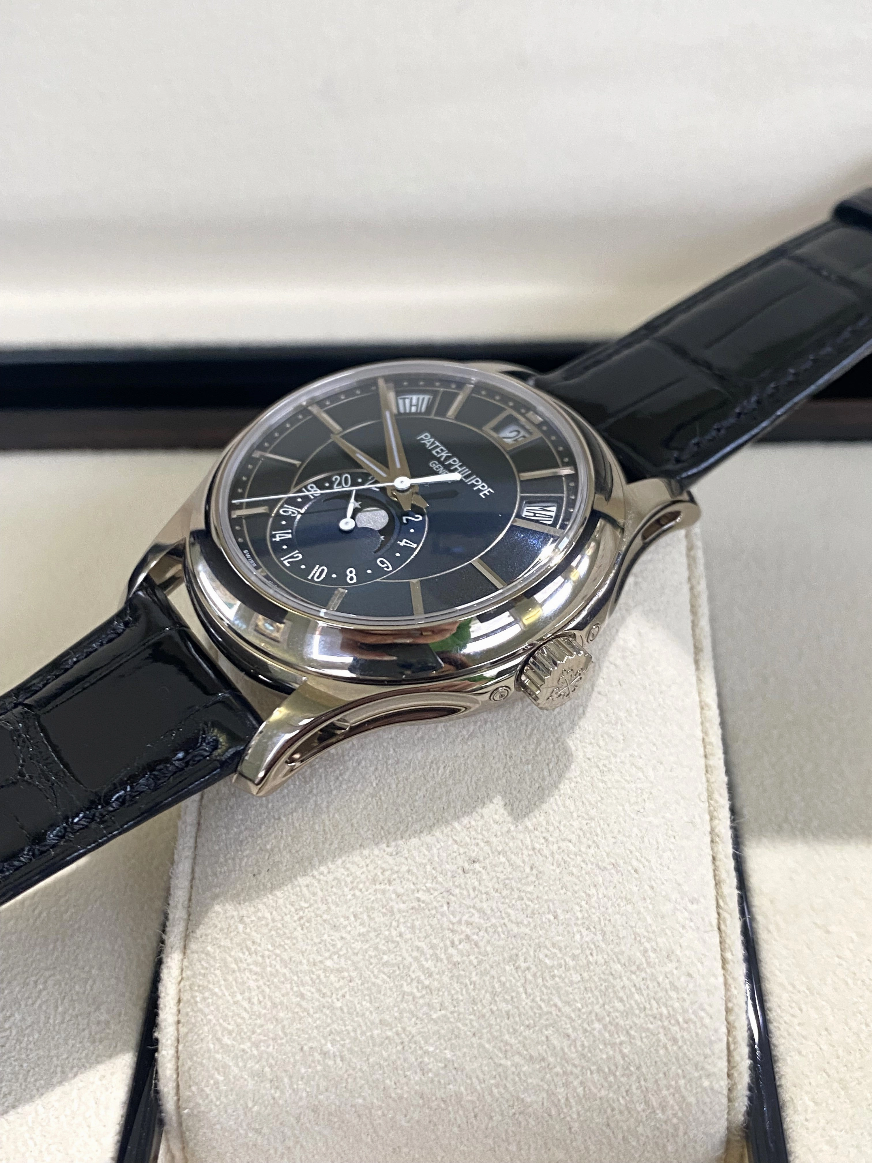 2022 Patek Philippe Complications Moon Phase