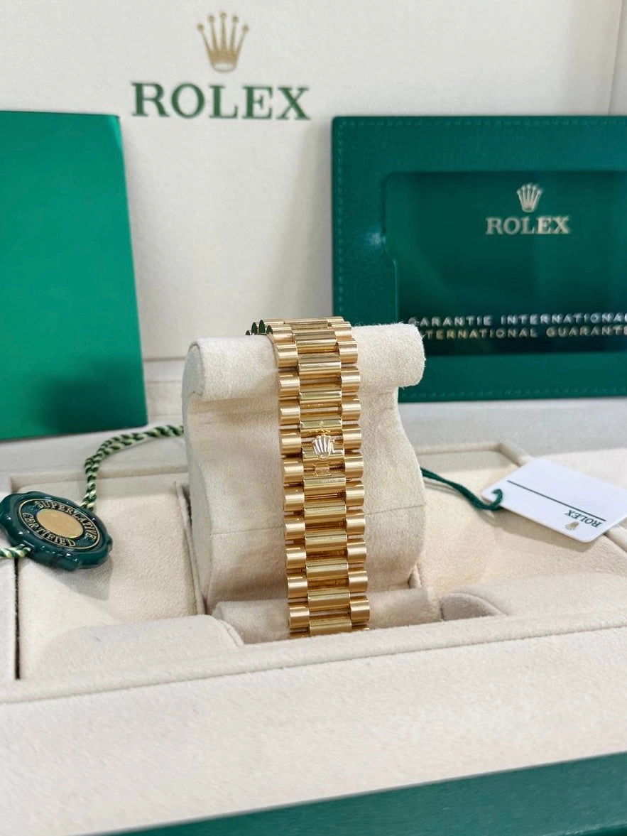 2022 Rolex Day-Date 40 228398TBR