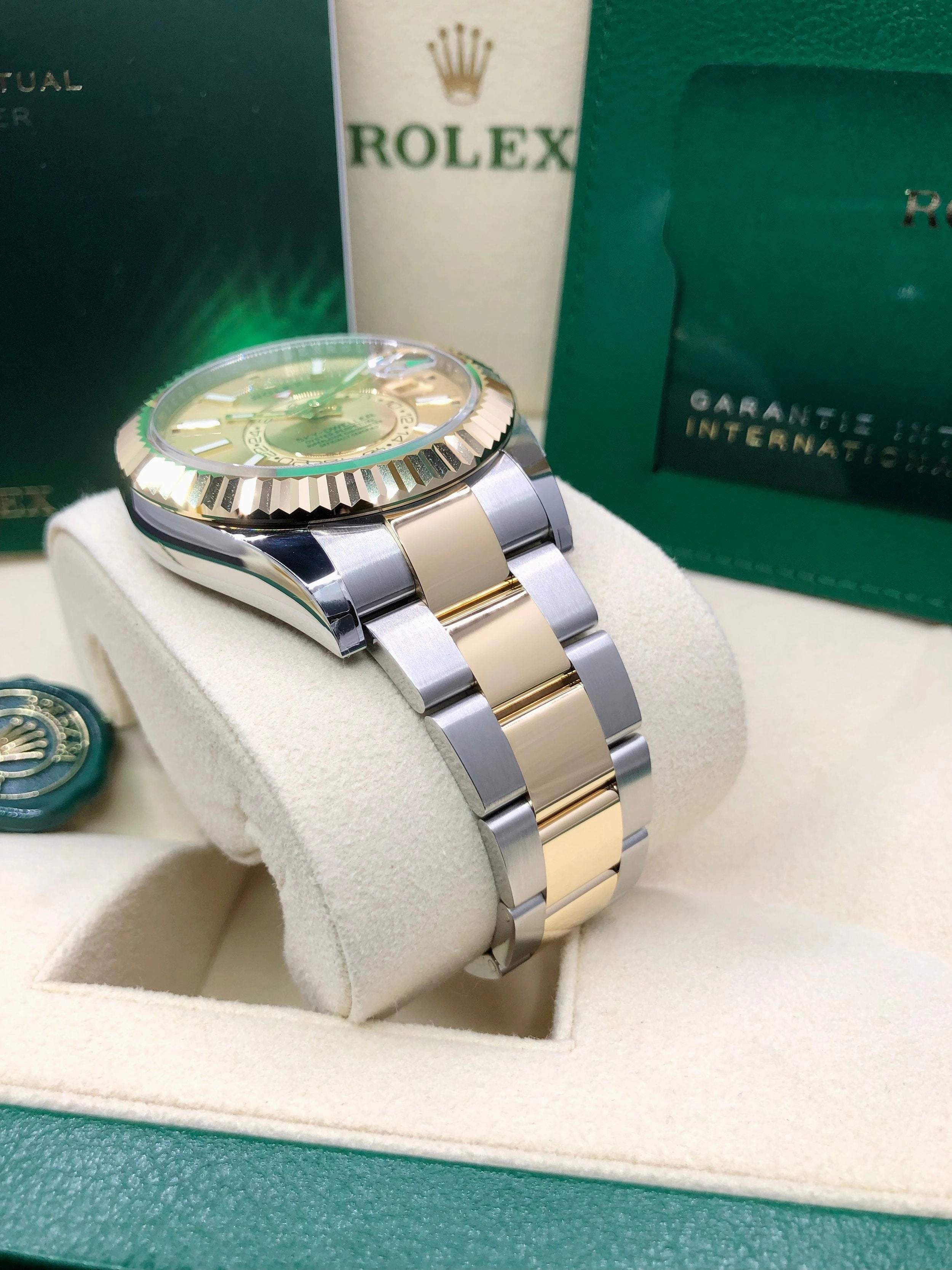 2022 Rolex Sky-Dweller 326933