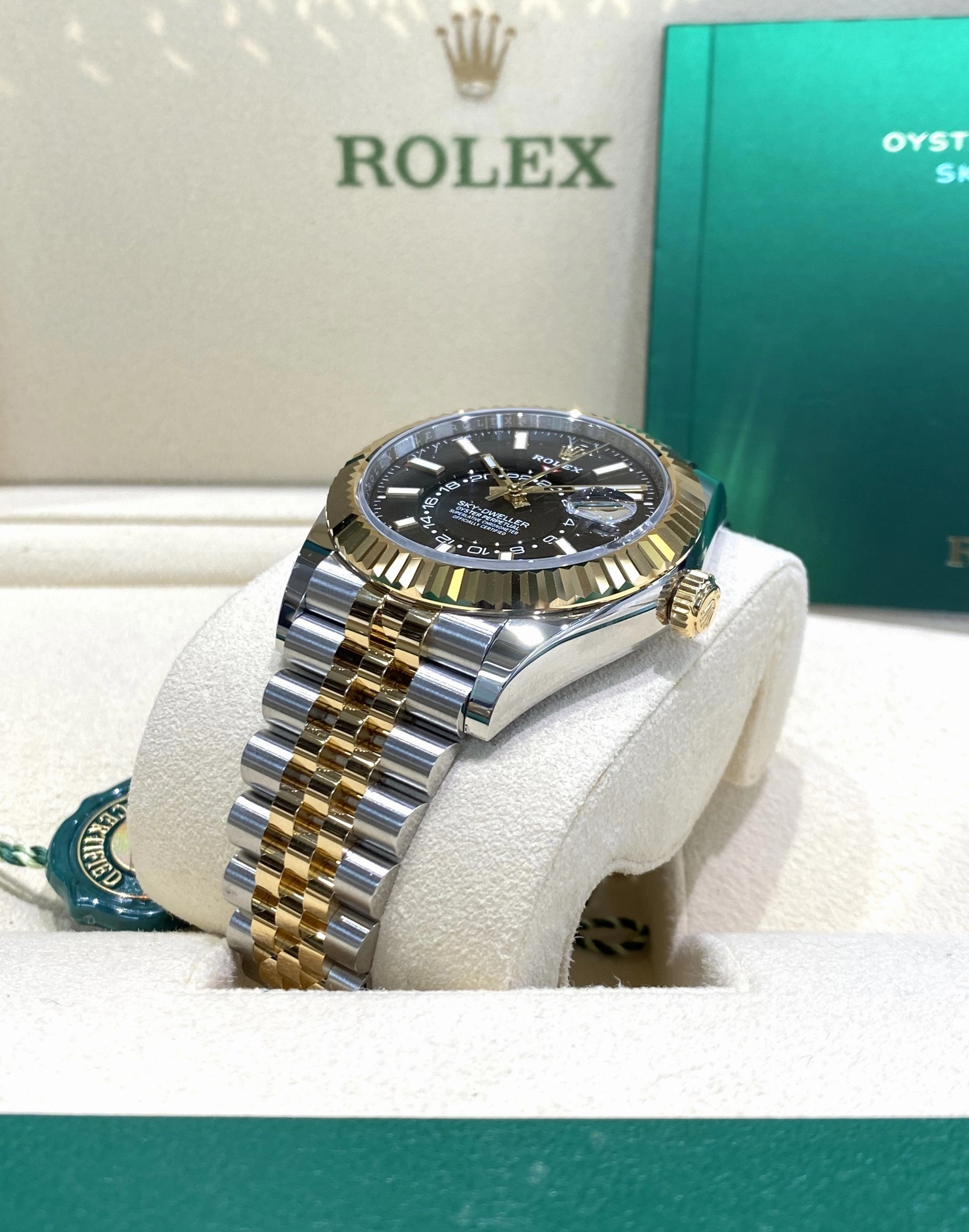 2022 Rolex Sky-Dweller 326933