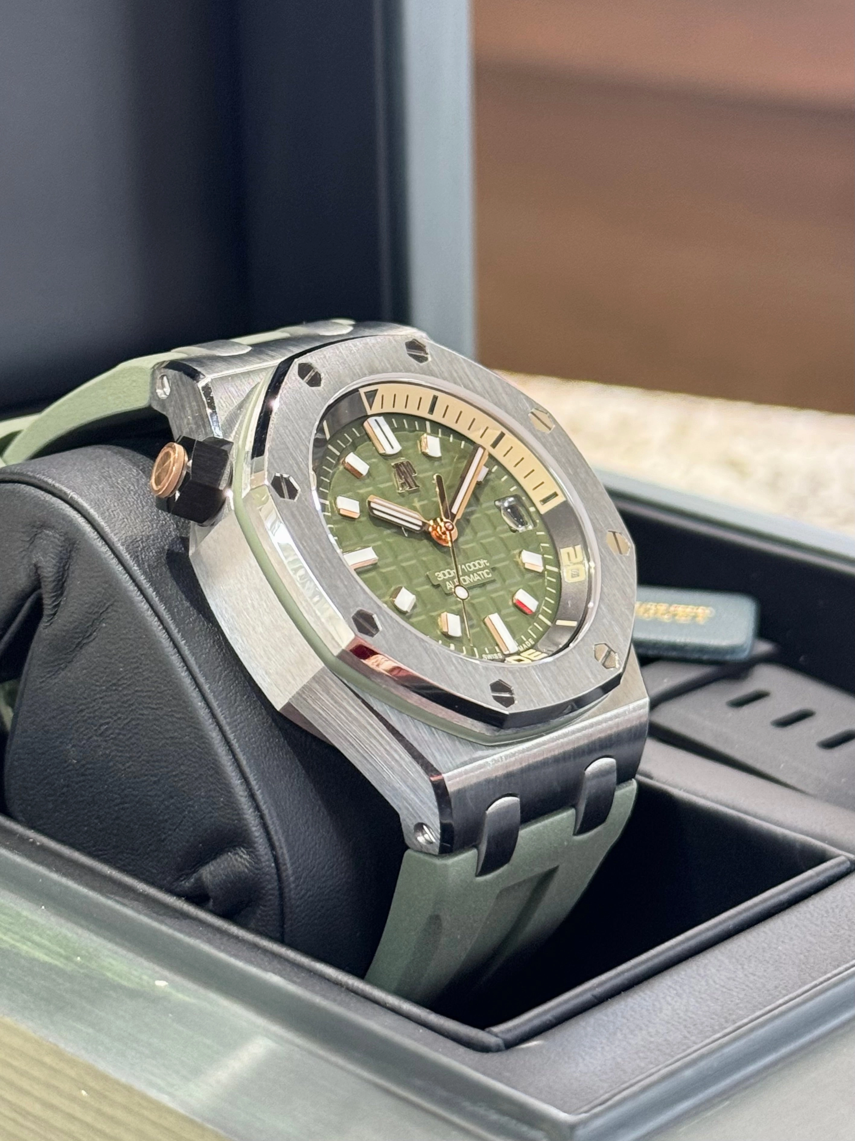2023 Audemars Piguet Royal Oak Offshore Diver 15720ST