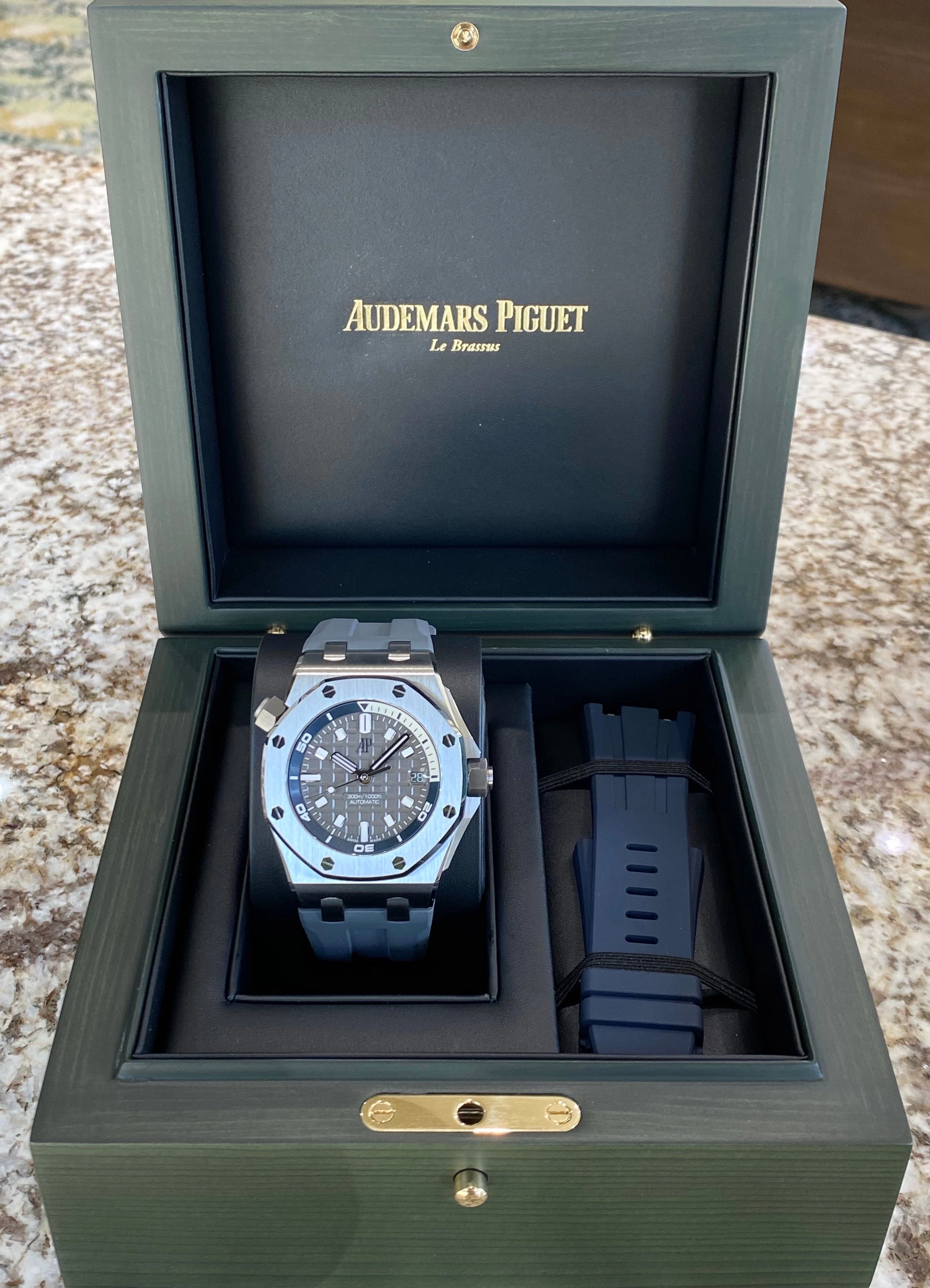 2023 Audemars Piguet Royal Oak Offshore Diver 15720ST
