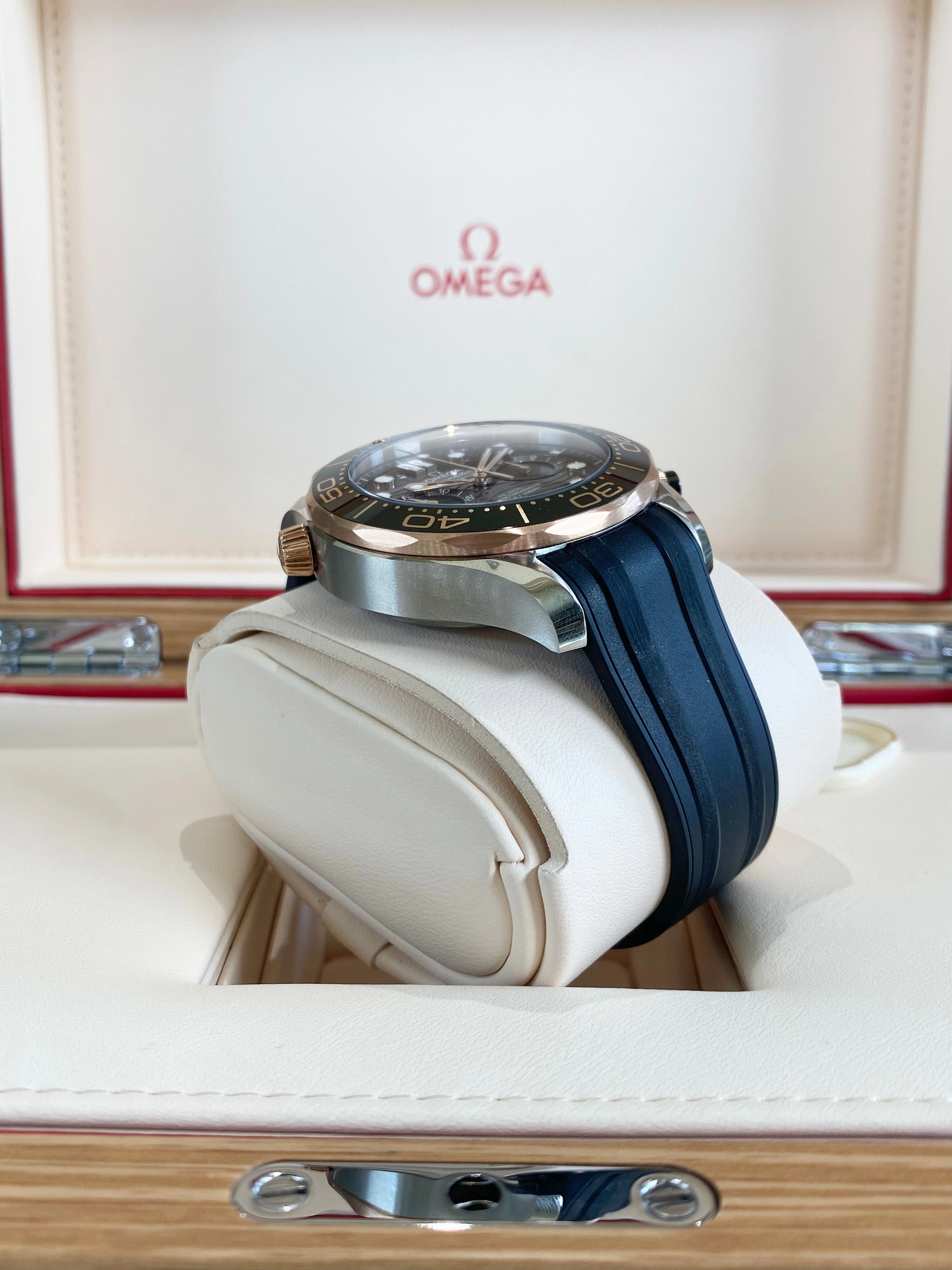 2023 Omega Seamaster Diver 300M