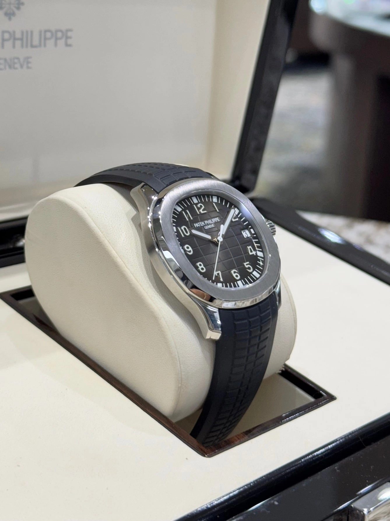 2023 Patek Philippe Aquanaut Self-Winding 5167A-001