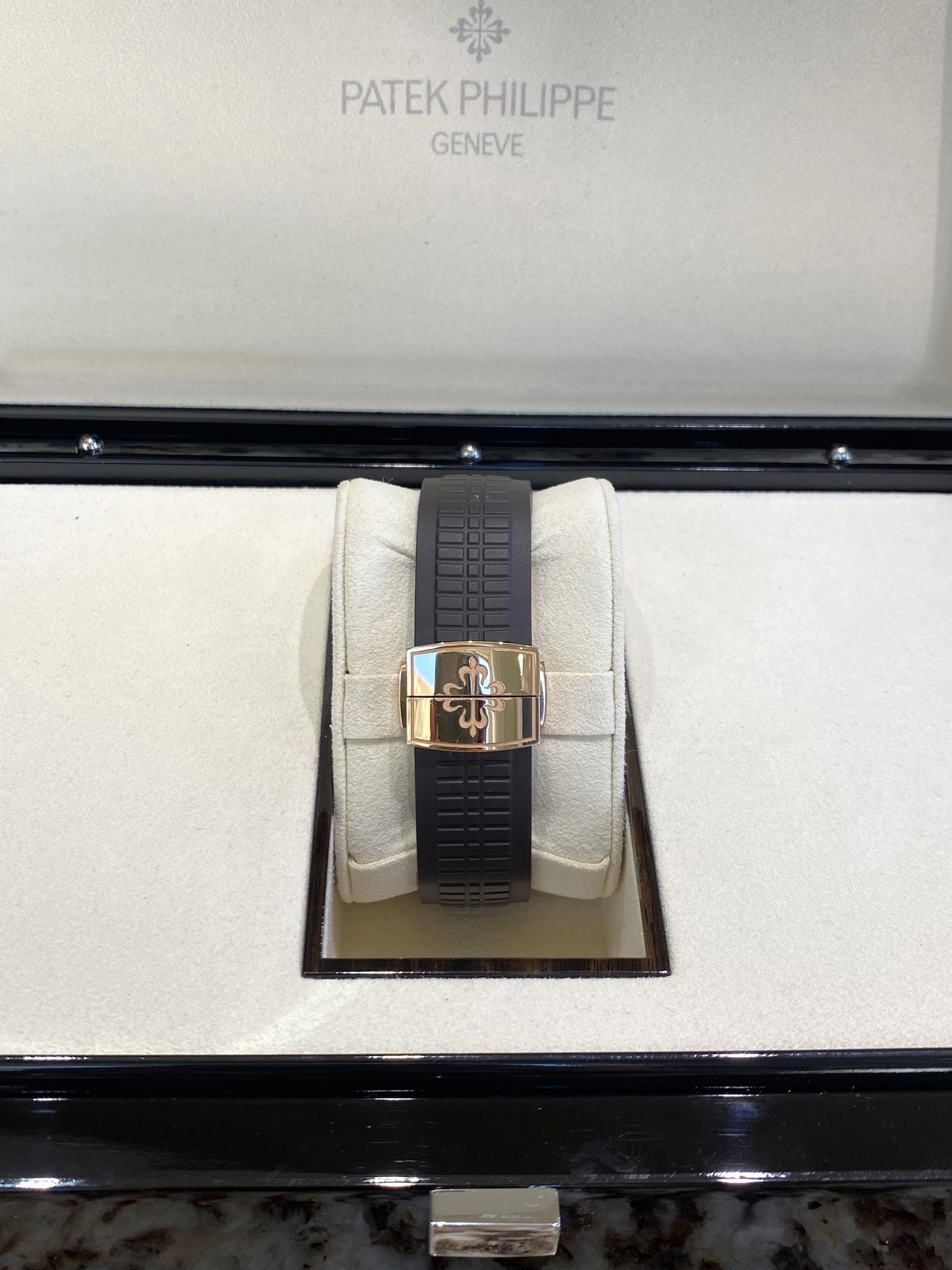 2023 Patek Philippe Aquanaut Travel Time 5164R