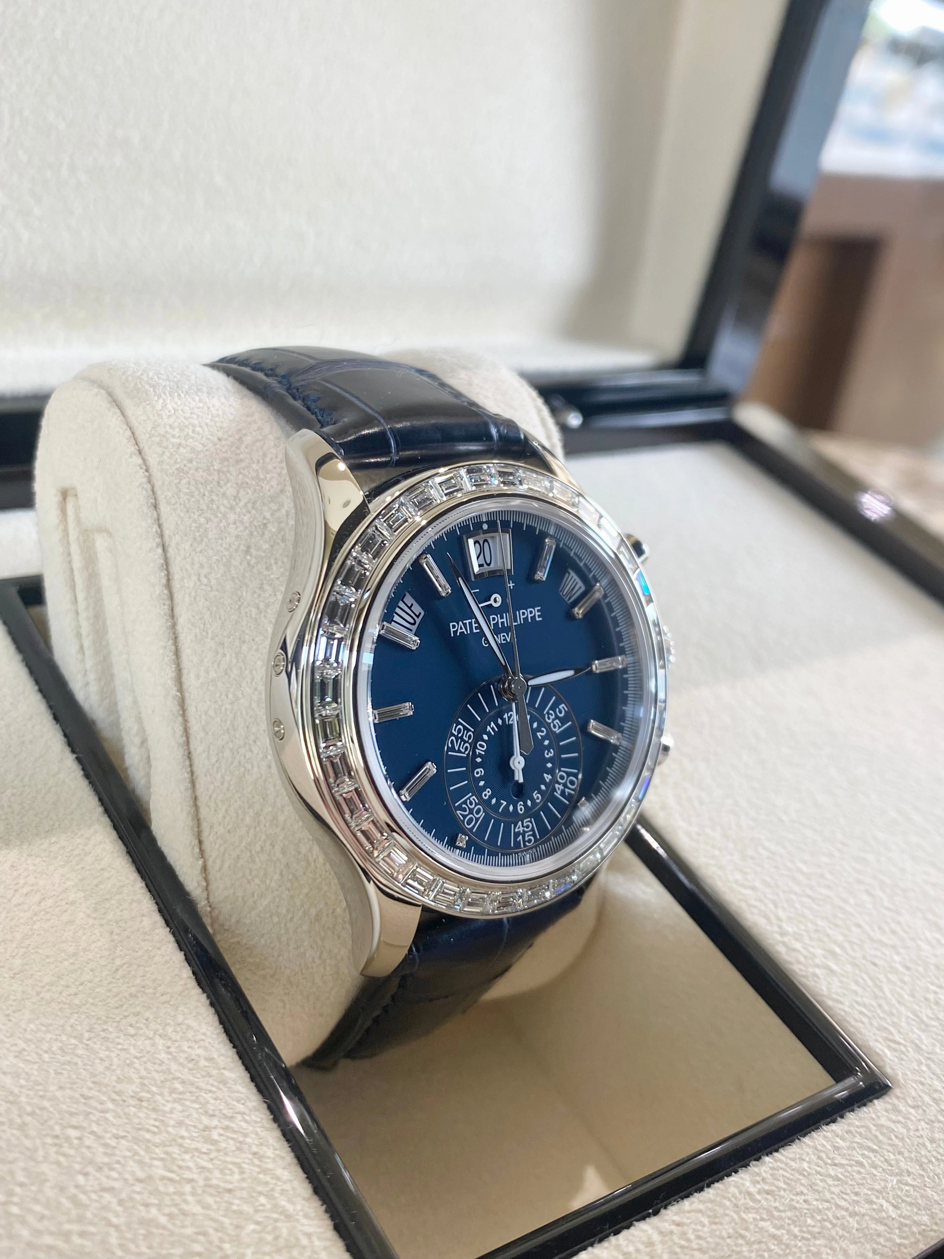 2023 Patek Philippe Complications Chronograph 5961P-001