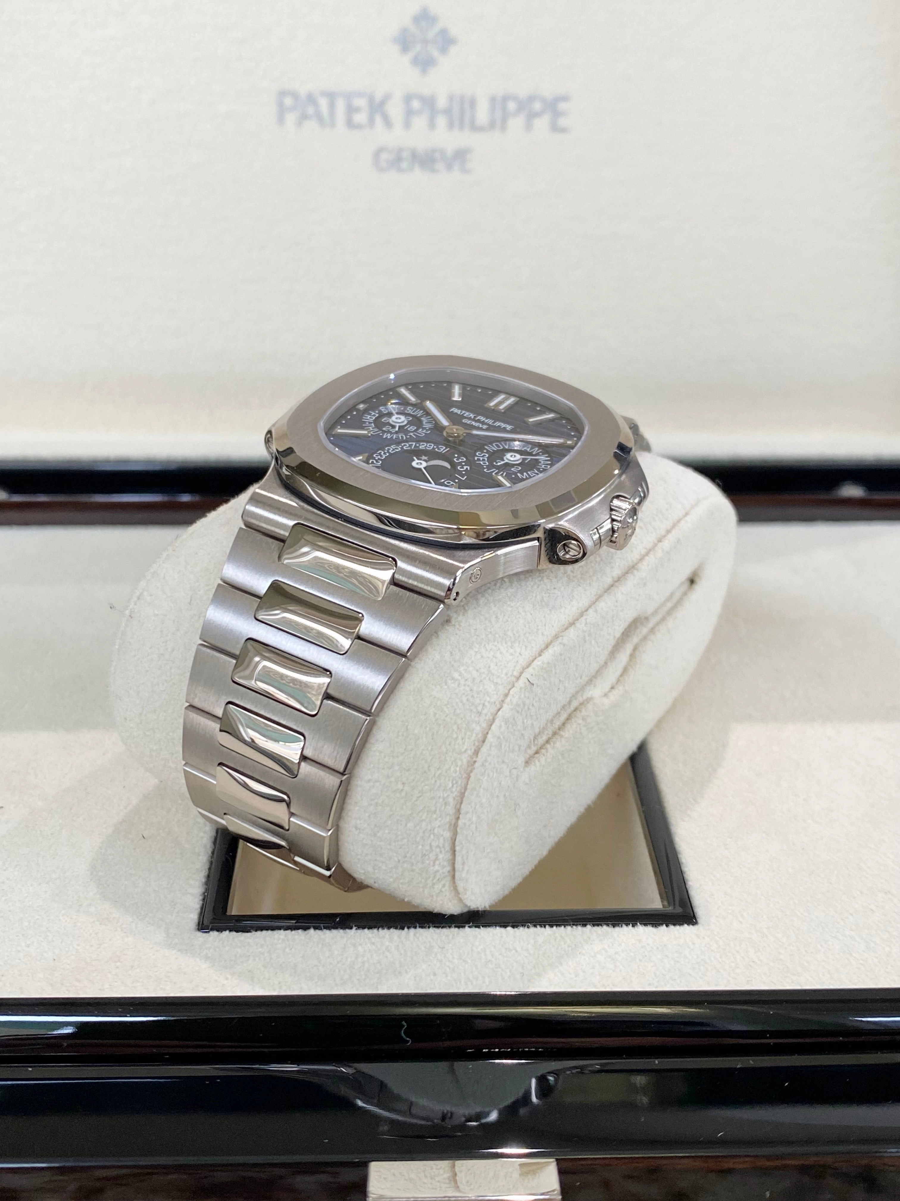 2023 Patek Philippe Nautilus 5740/1G