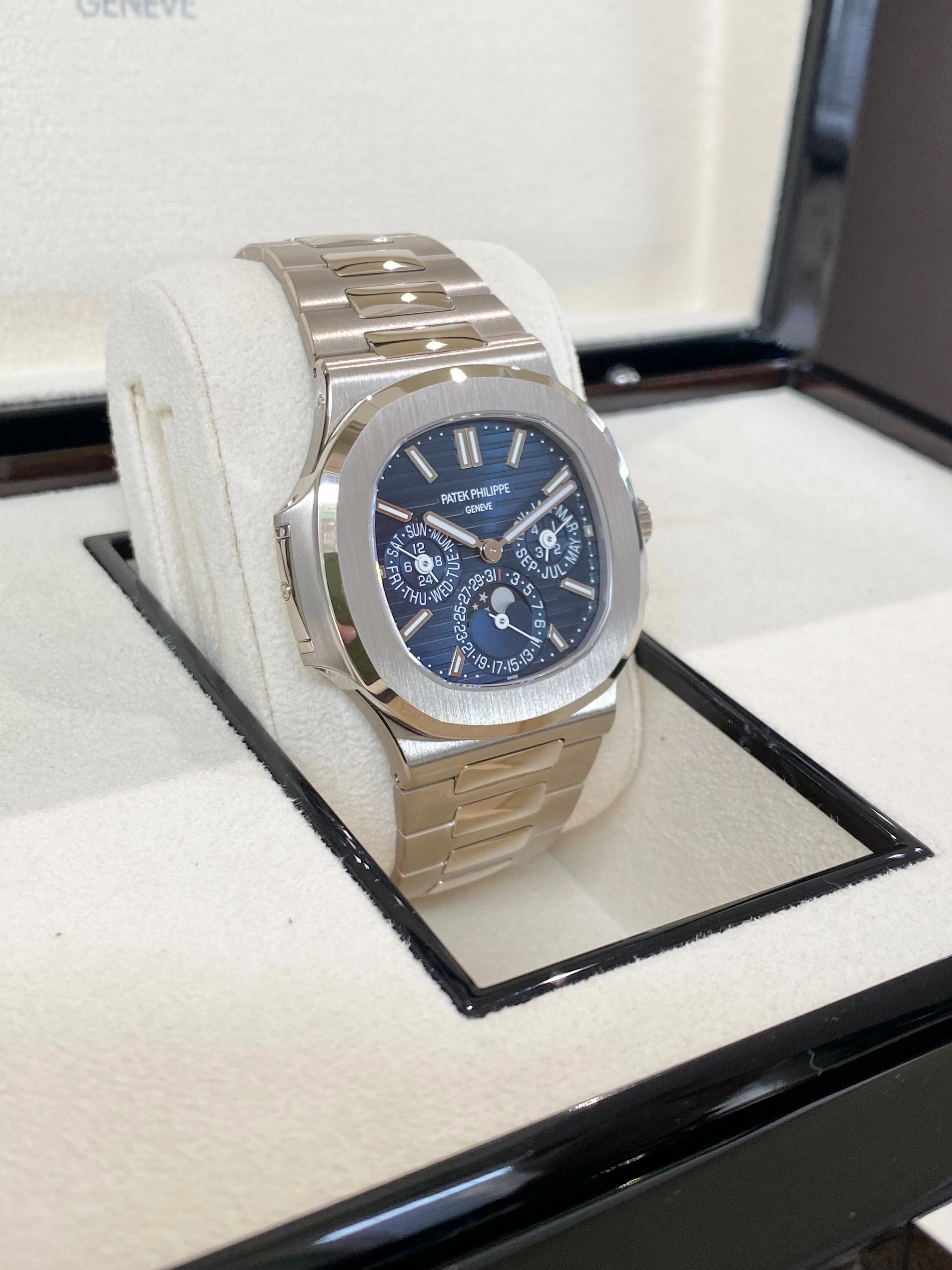 2023 Patek Philippe Nautilus 5740/1G