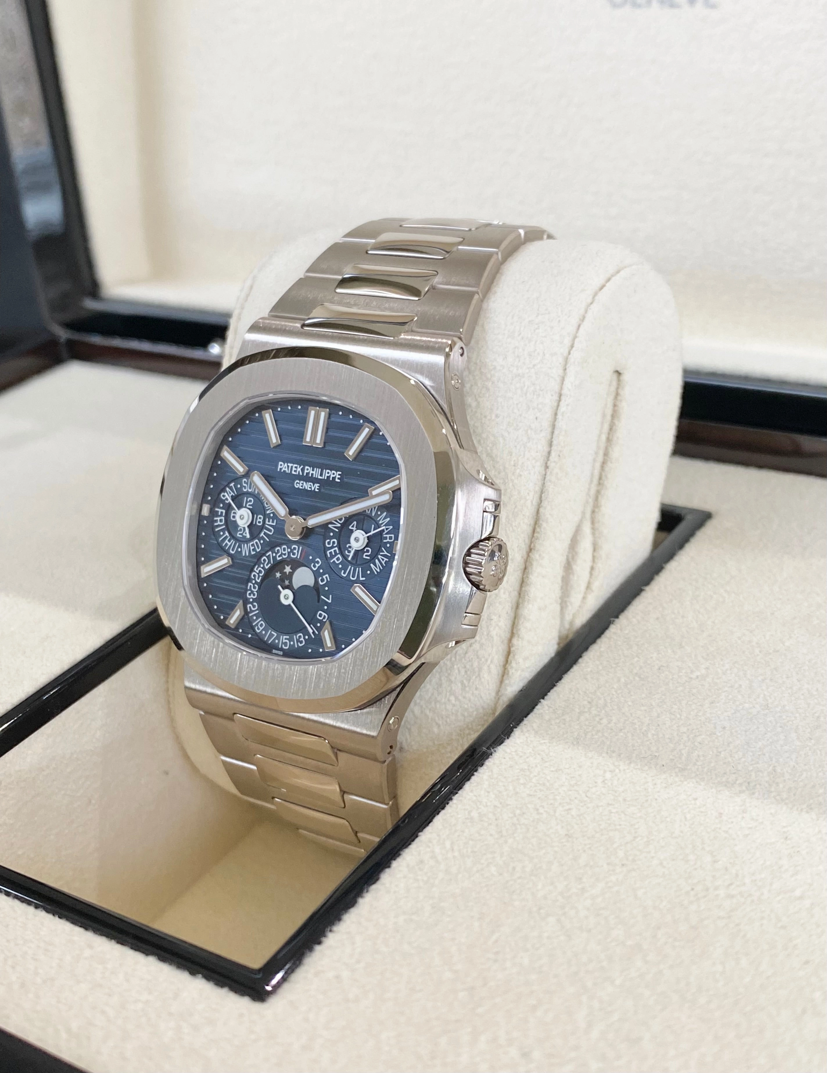 2023 Patek Philippe Nautilus 5740/1G