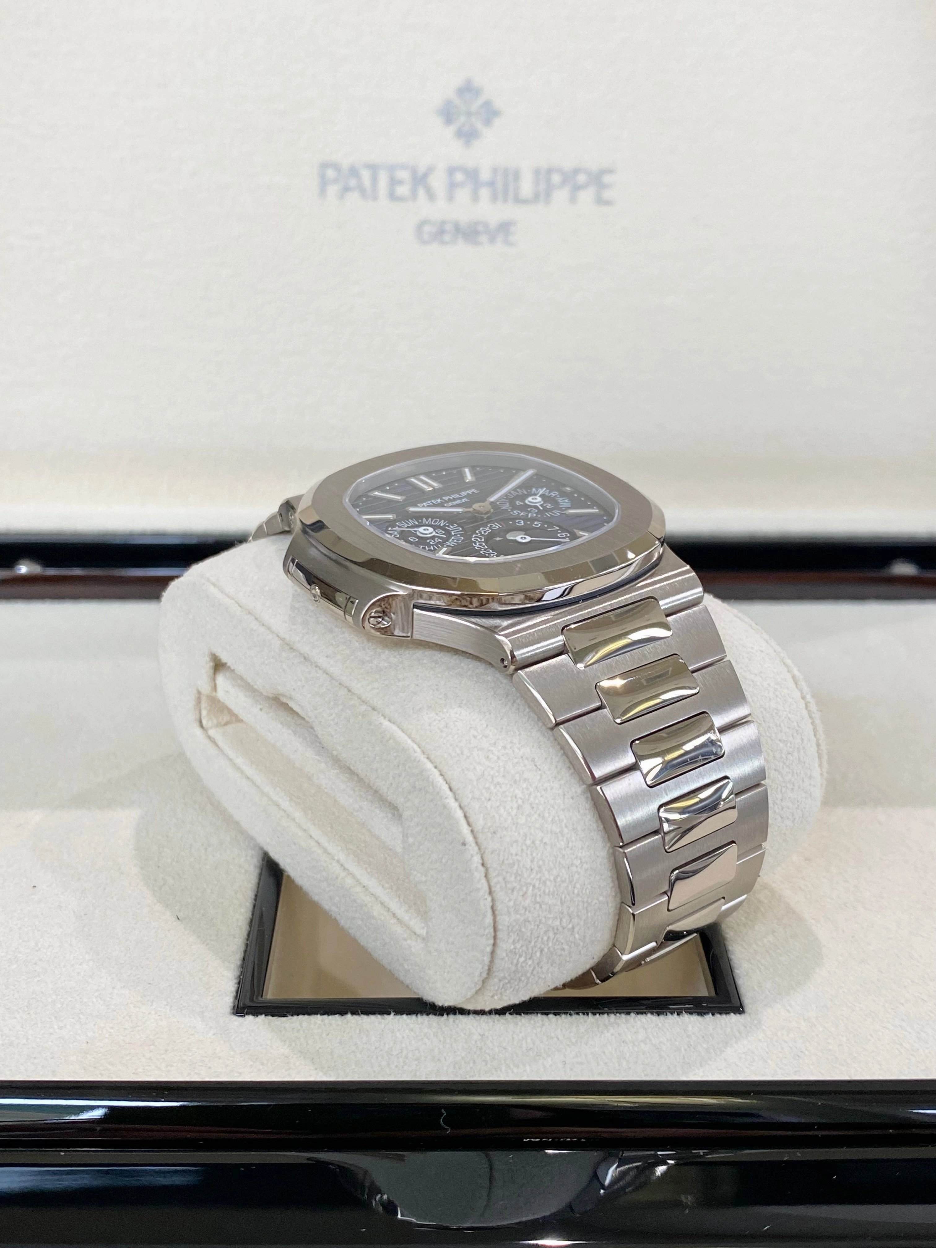 2023 Patek Philippe Nautilus 5740/1G