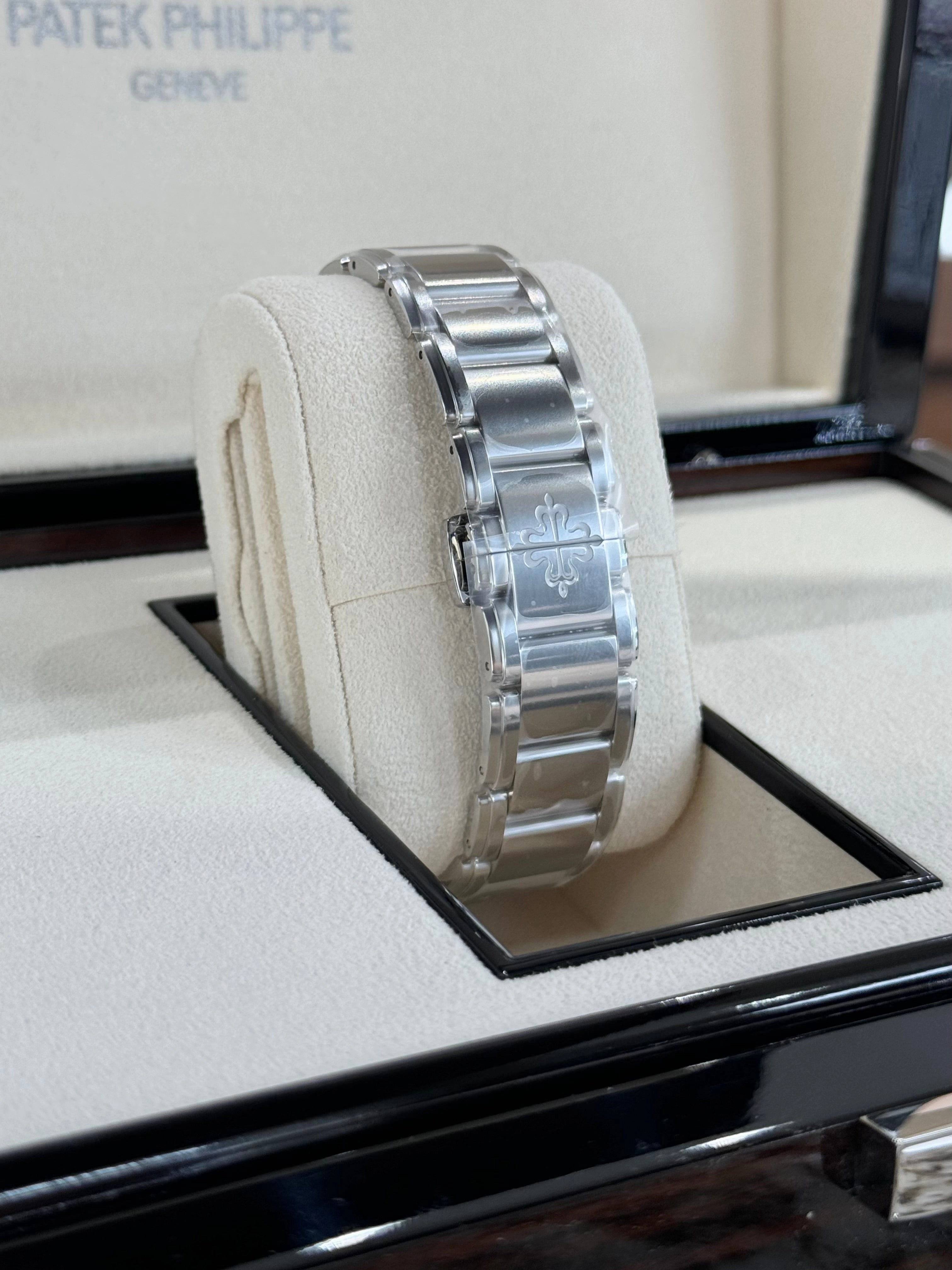 2023 Patek Philippe Twenty ~4