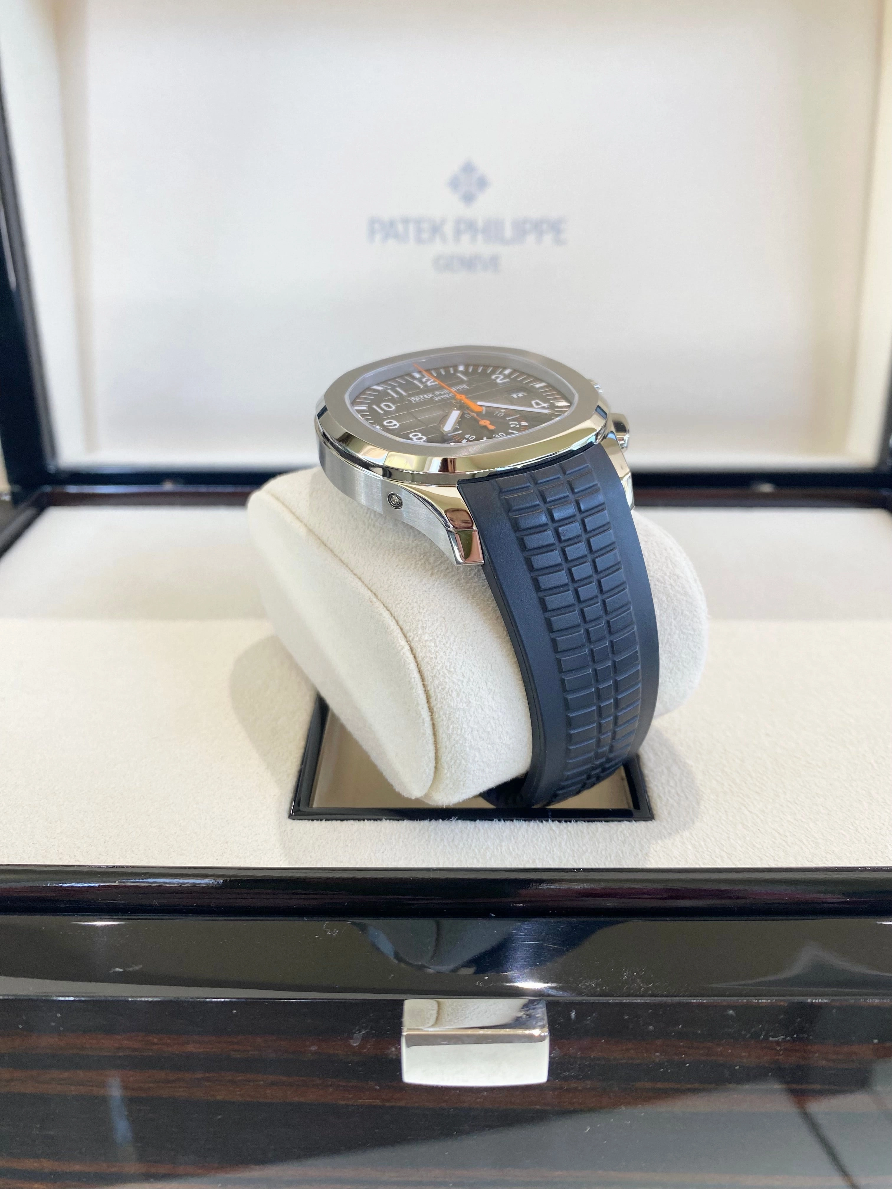 2024 Patek Philippe Aquanaut Self-Winding 5968A