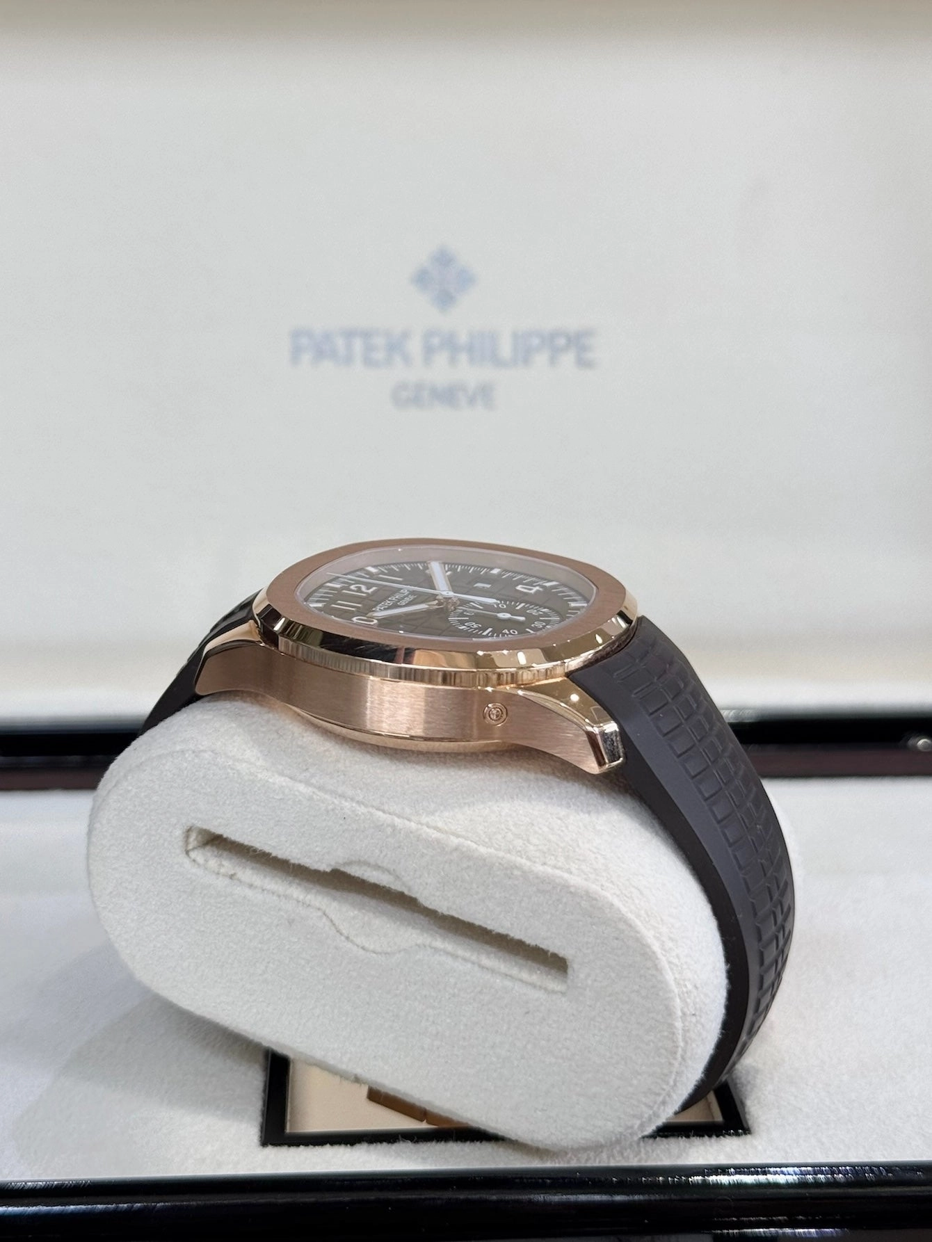 2024 Patek Philippe Aquanaut Self-Winding 5968R-001