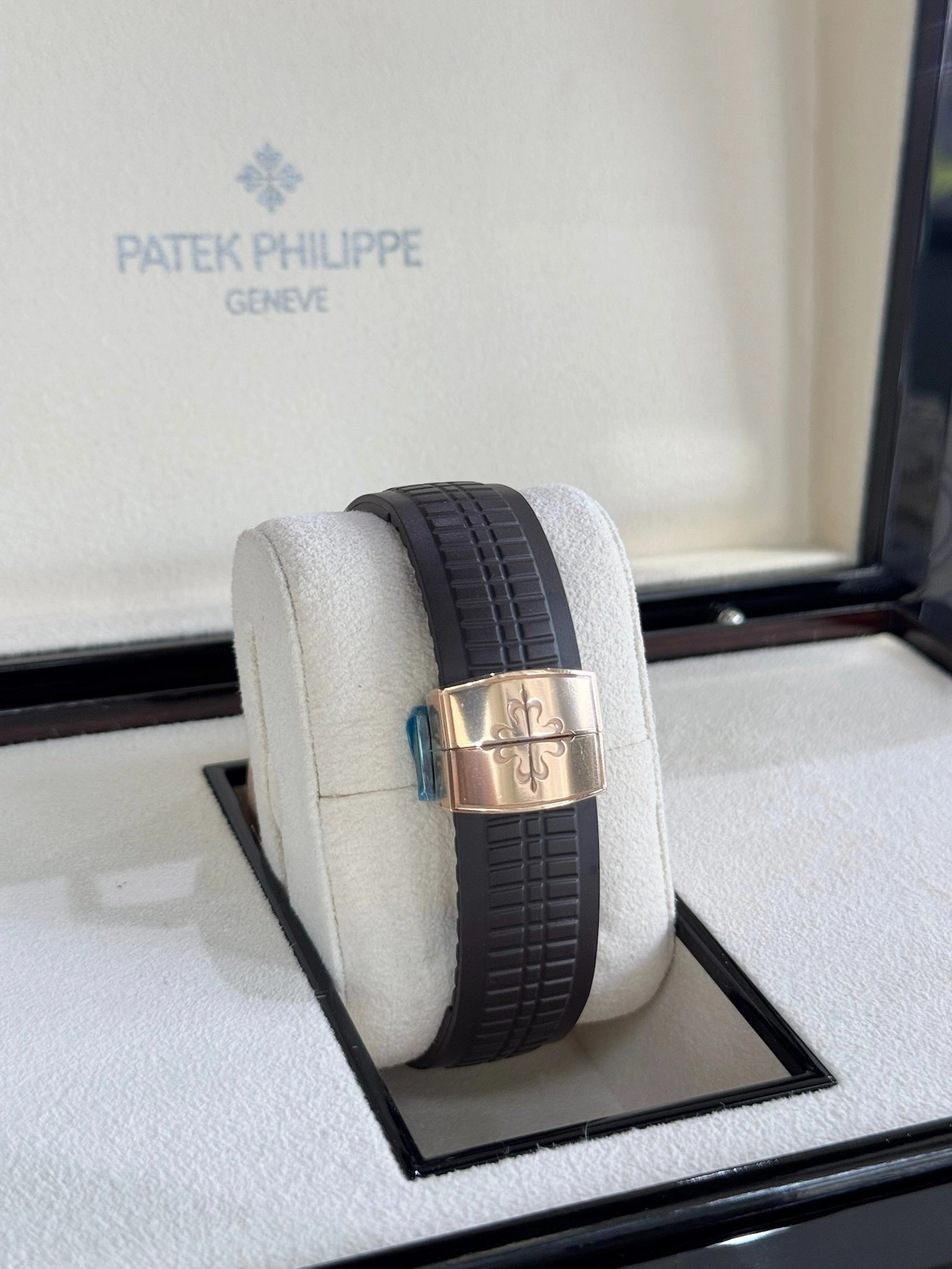 2024 Patek Philippe Aquanaut Self-Winding 5968R-001
