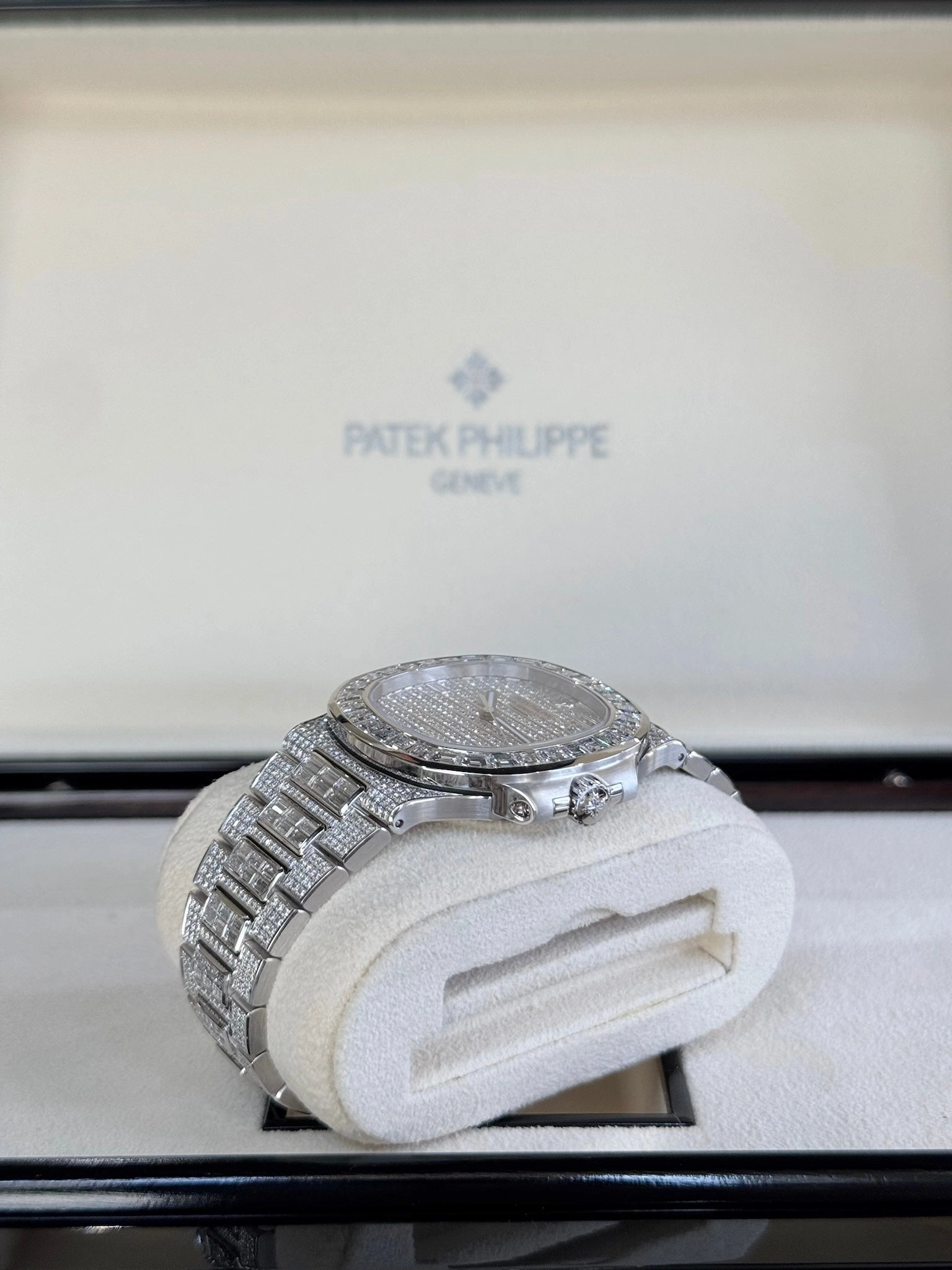2024 Patek Philippe Nautilus 5719/10G-010