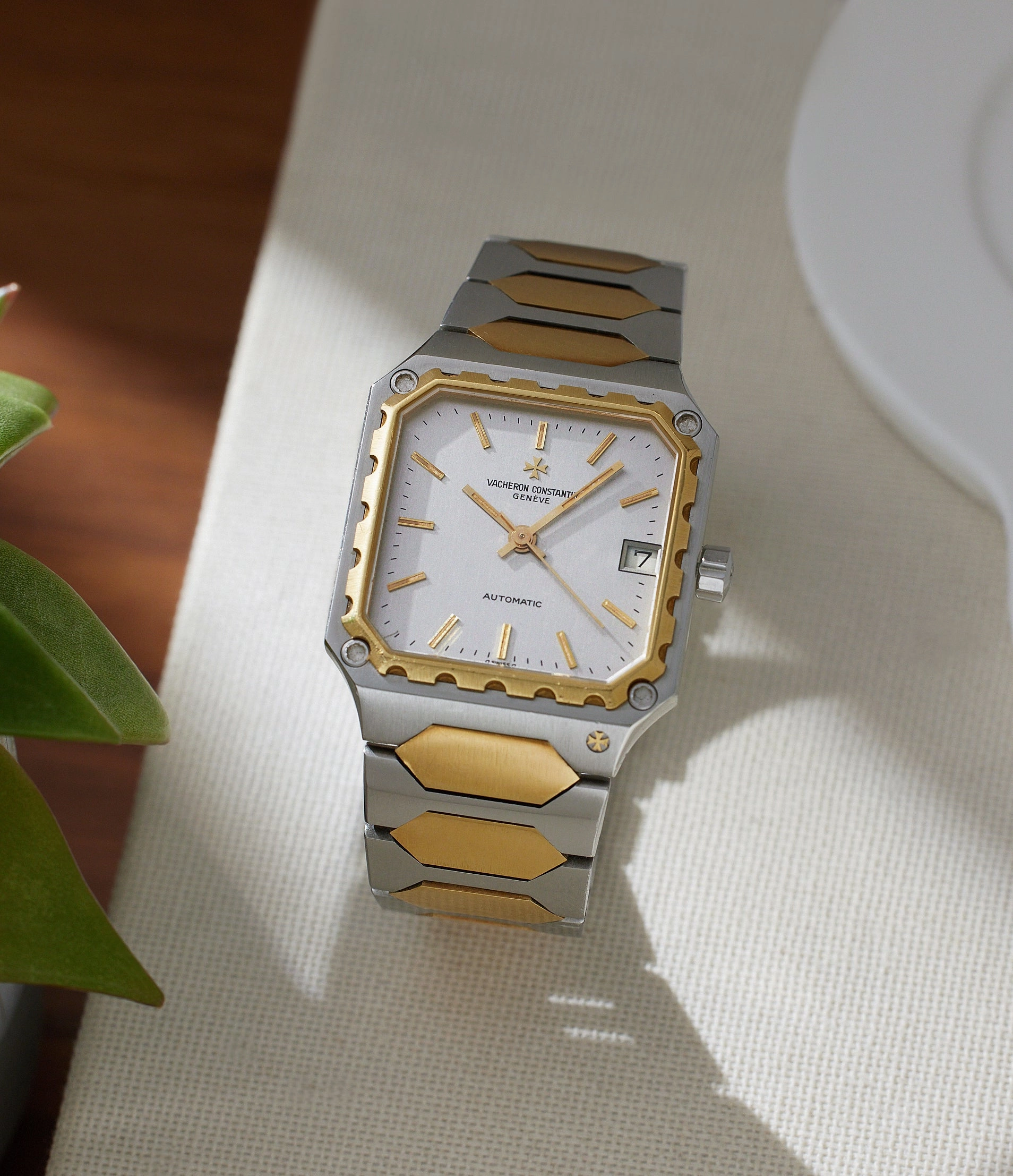 222 | Ref 46004 | Yellow Gold and Steel