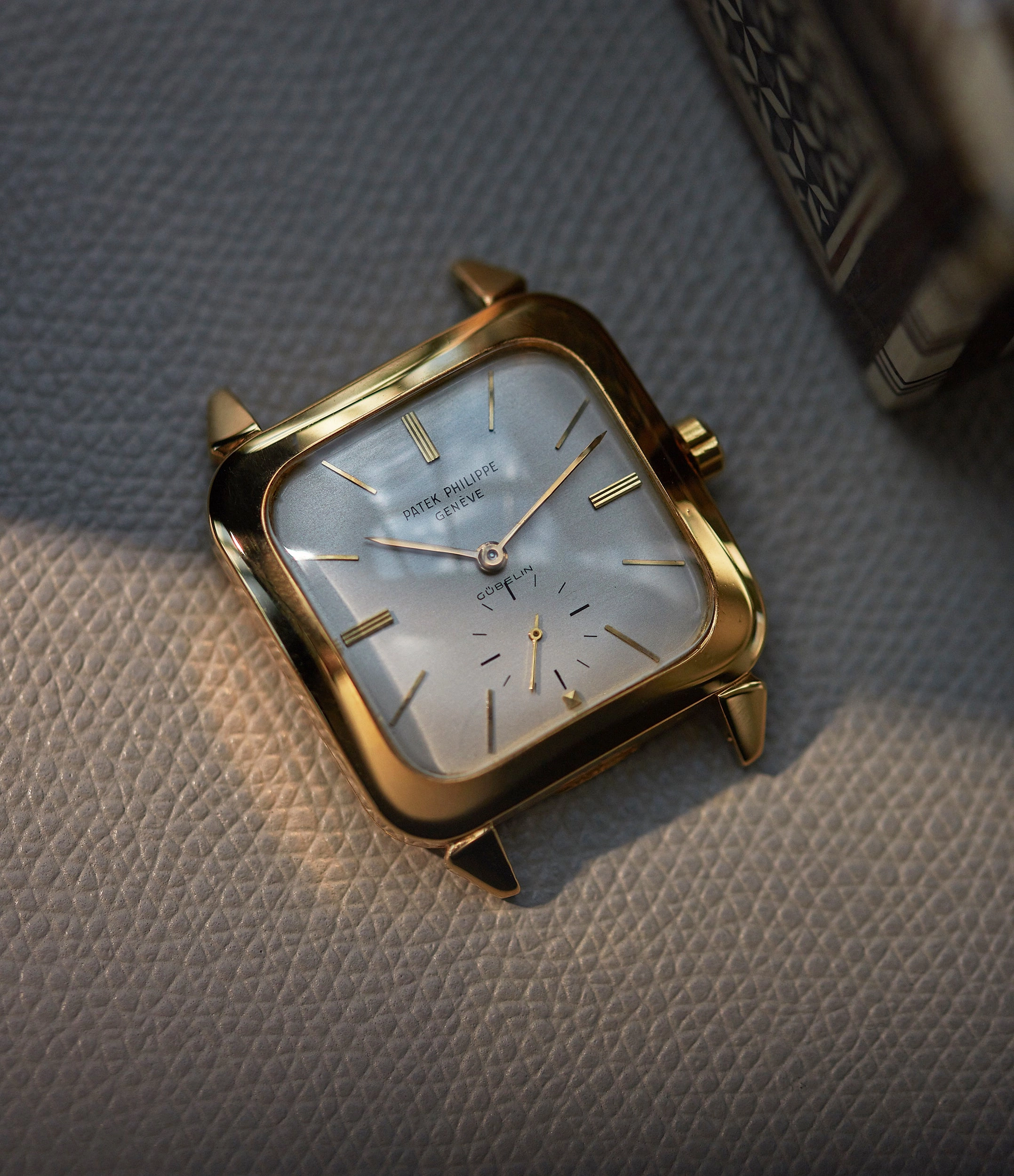 2540 | Gbelin-signed | Yellow Gold