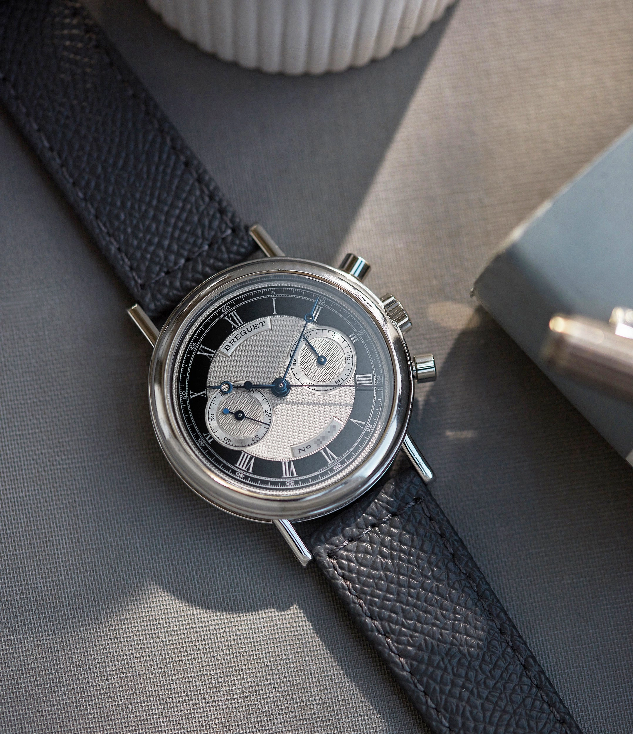 3237 | Tuxedo Dial | White Gold