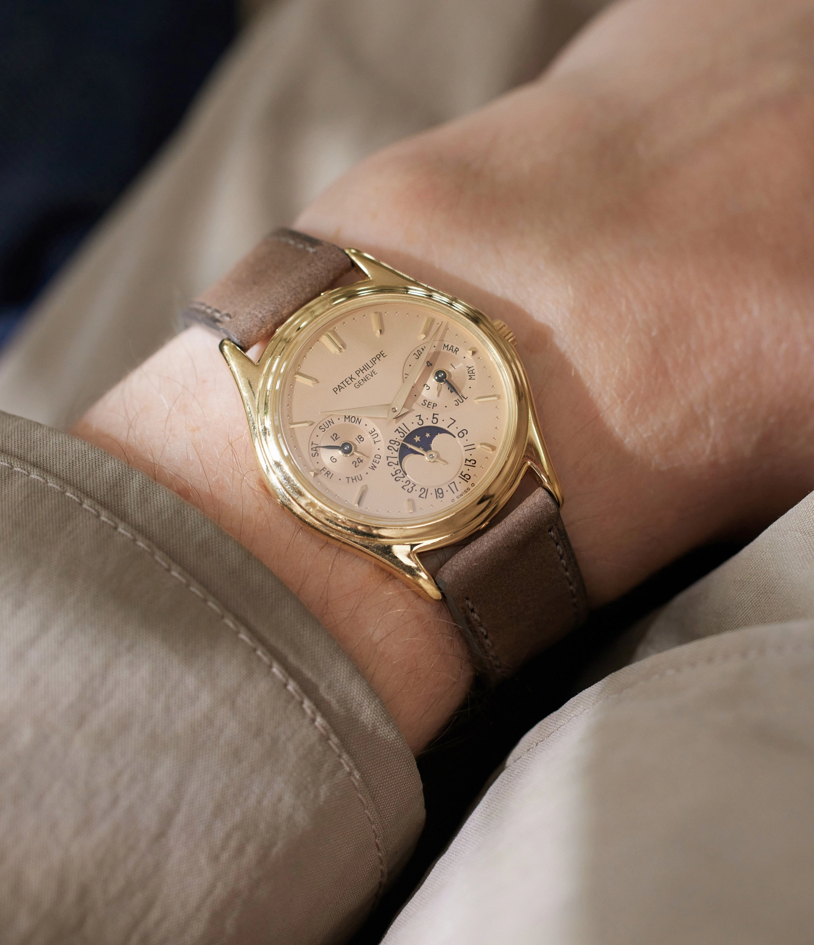 3940J dor dial | Perpetual Calendar | Yellow Gold