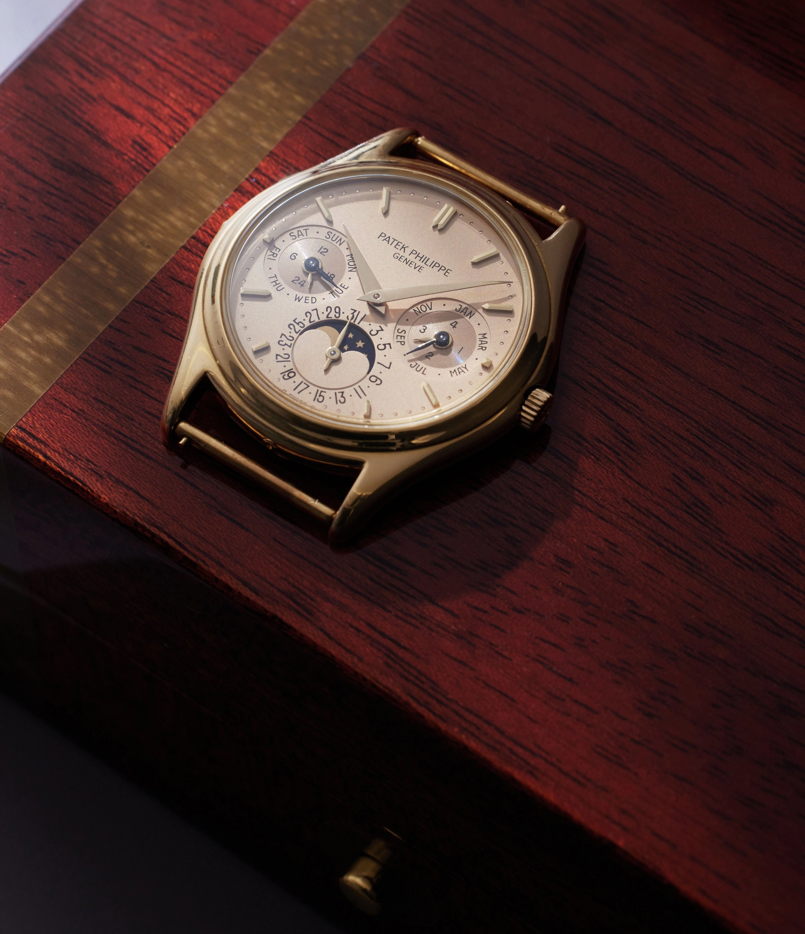 3940J dor dial | Perpetual Calendar | Yellow Gold