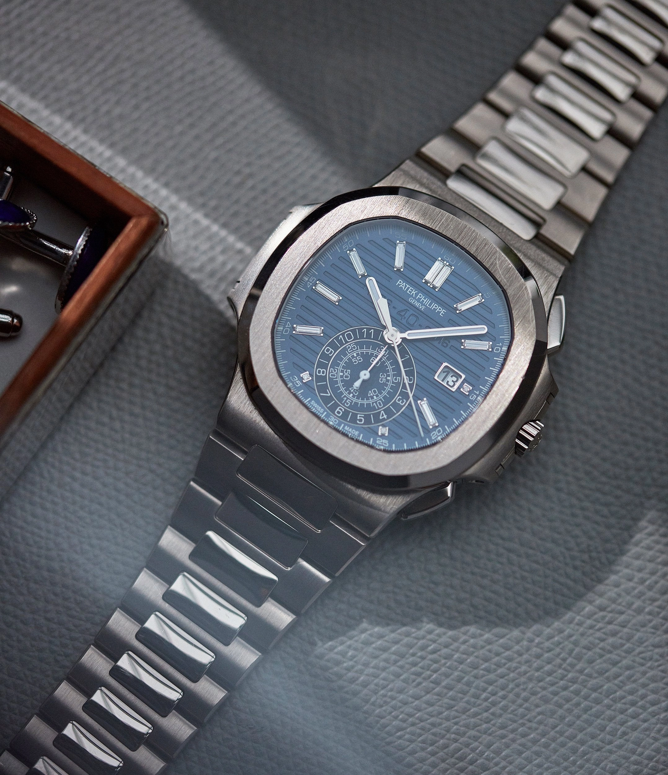 40th Anniversary Nautilus  | 5976G Cal. 28-520C | White Gold
