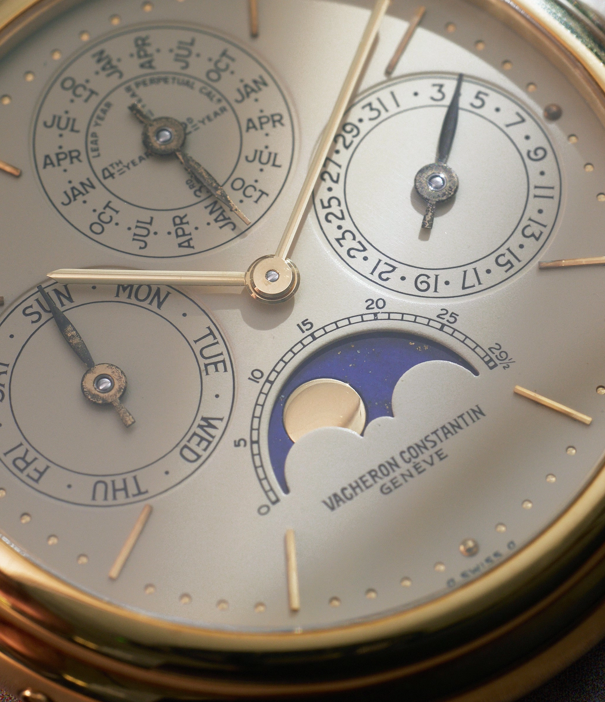 43031 | Perpetual Calendar | Yellow Gold
