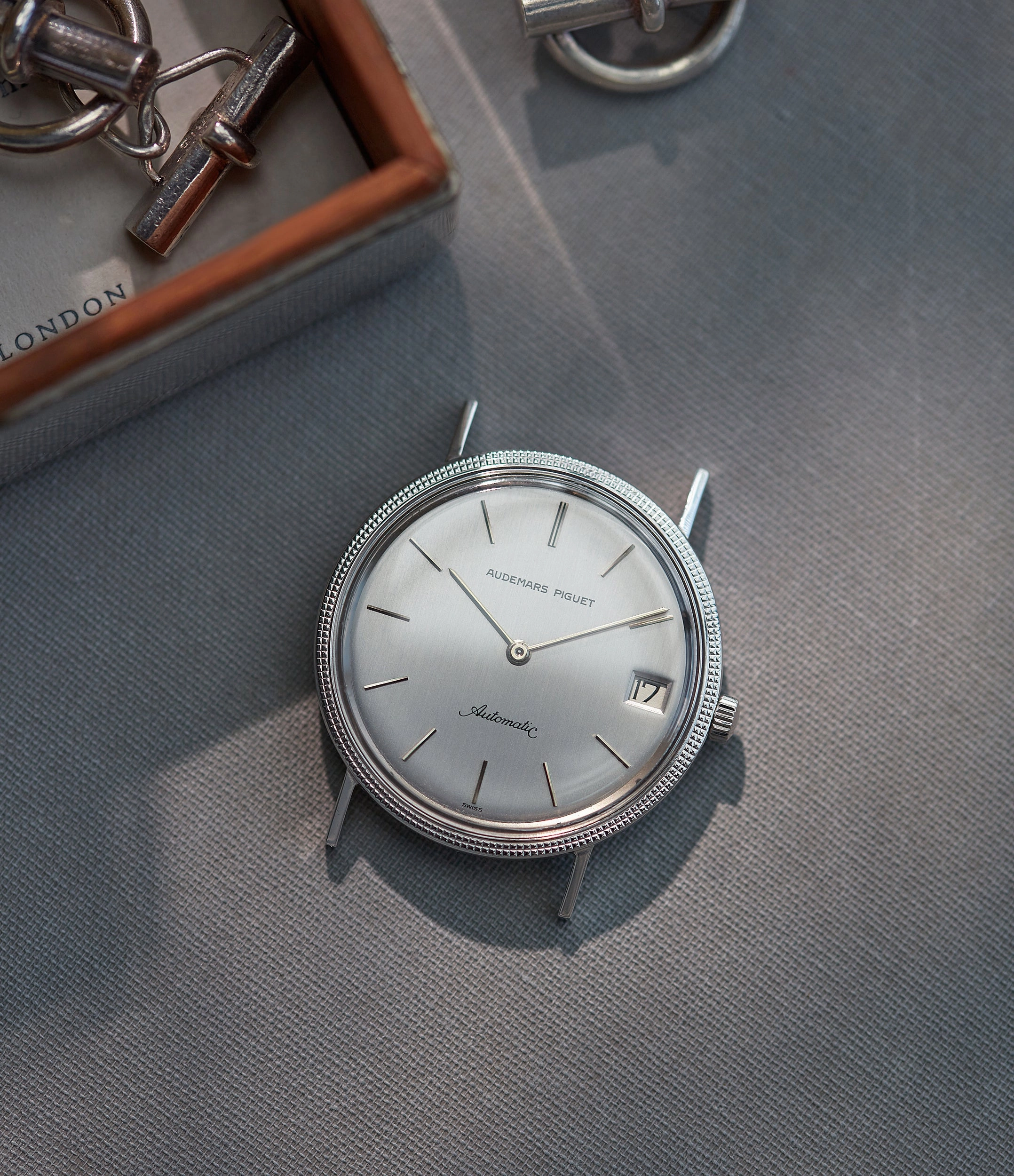 5381 | White Gold