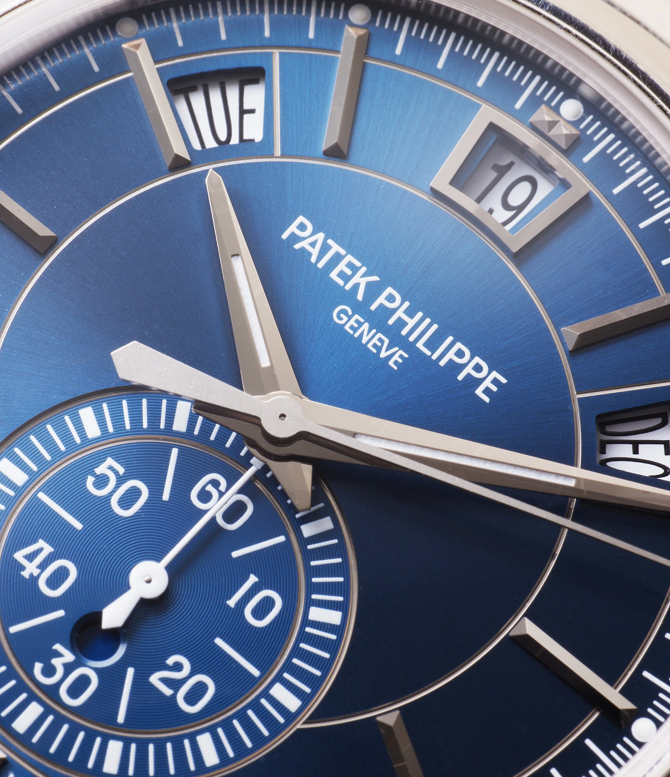 5905P | Annual Calendar | Chronograph | Platinum