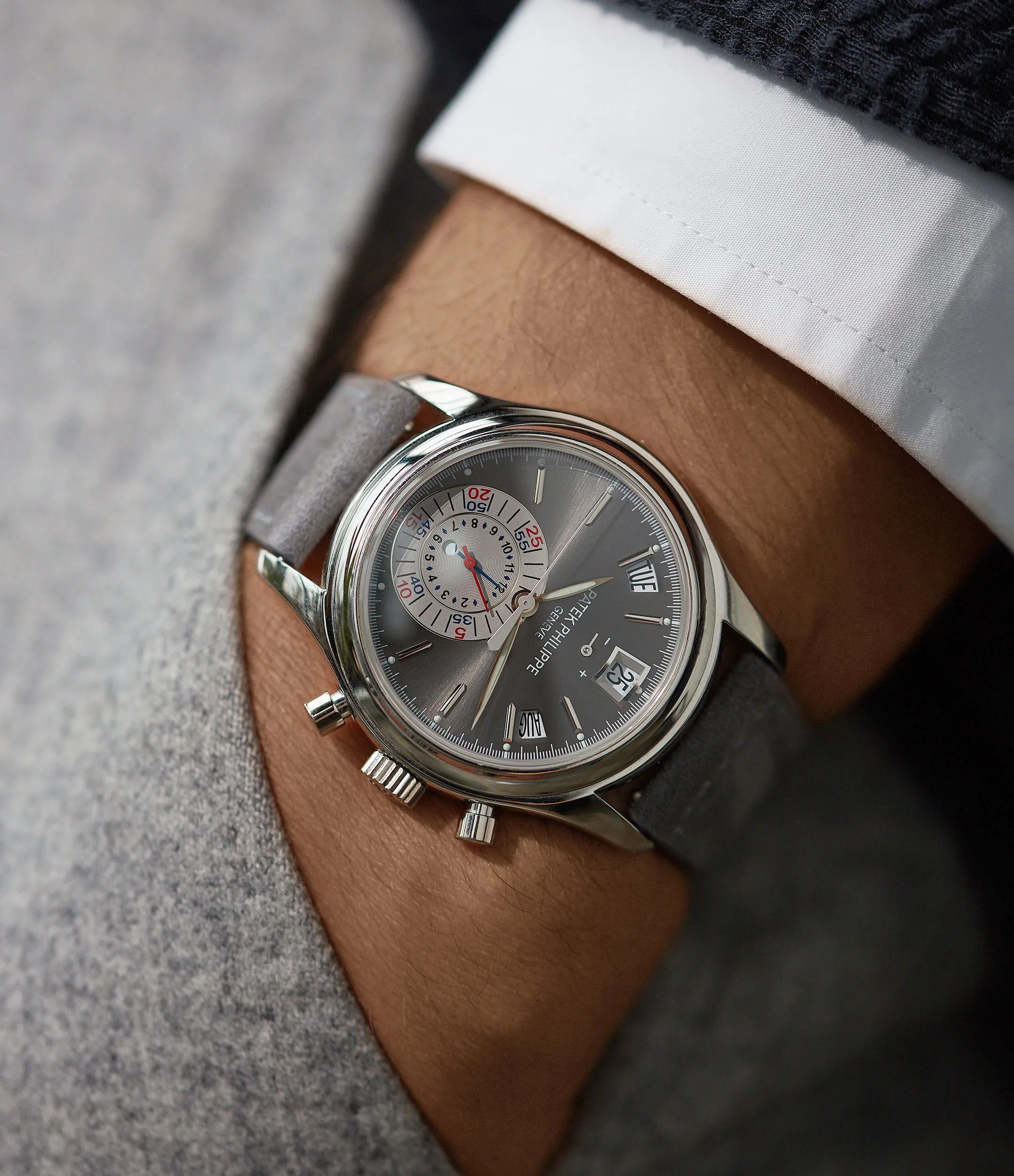 5960P-001 | Annual Calendar Chronograph | Platinum