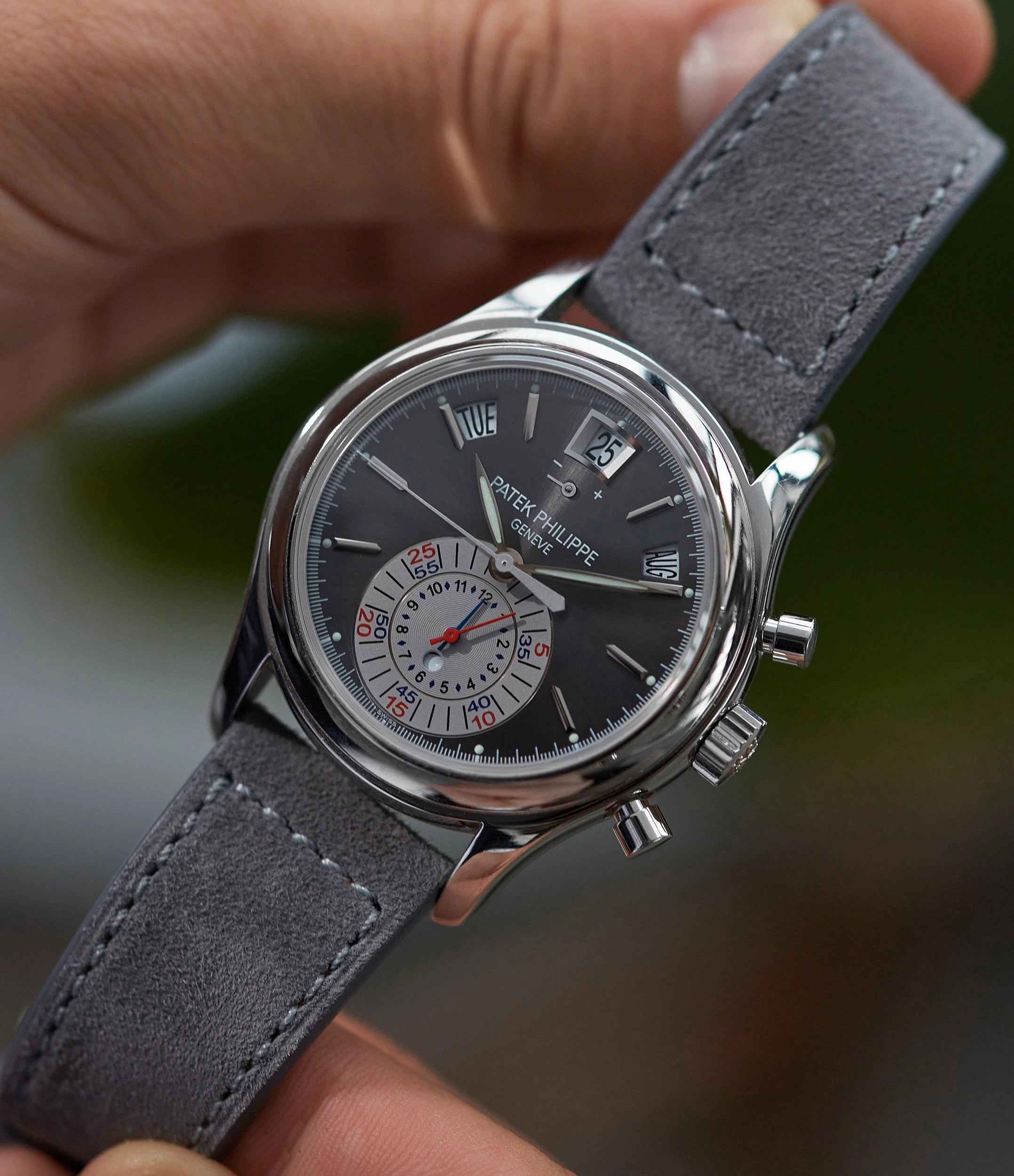 5960P-001 | Annual Calendar Chronograph | Platinum