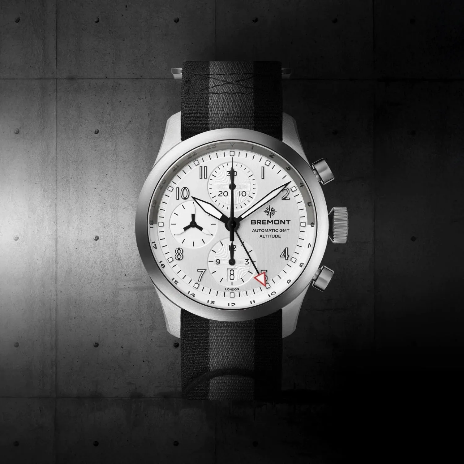 Altitude Chronograph GMT