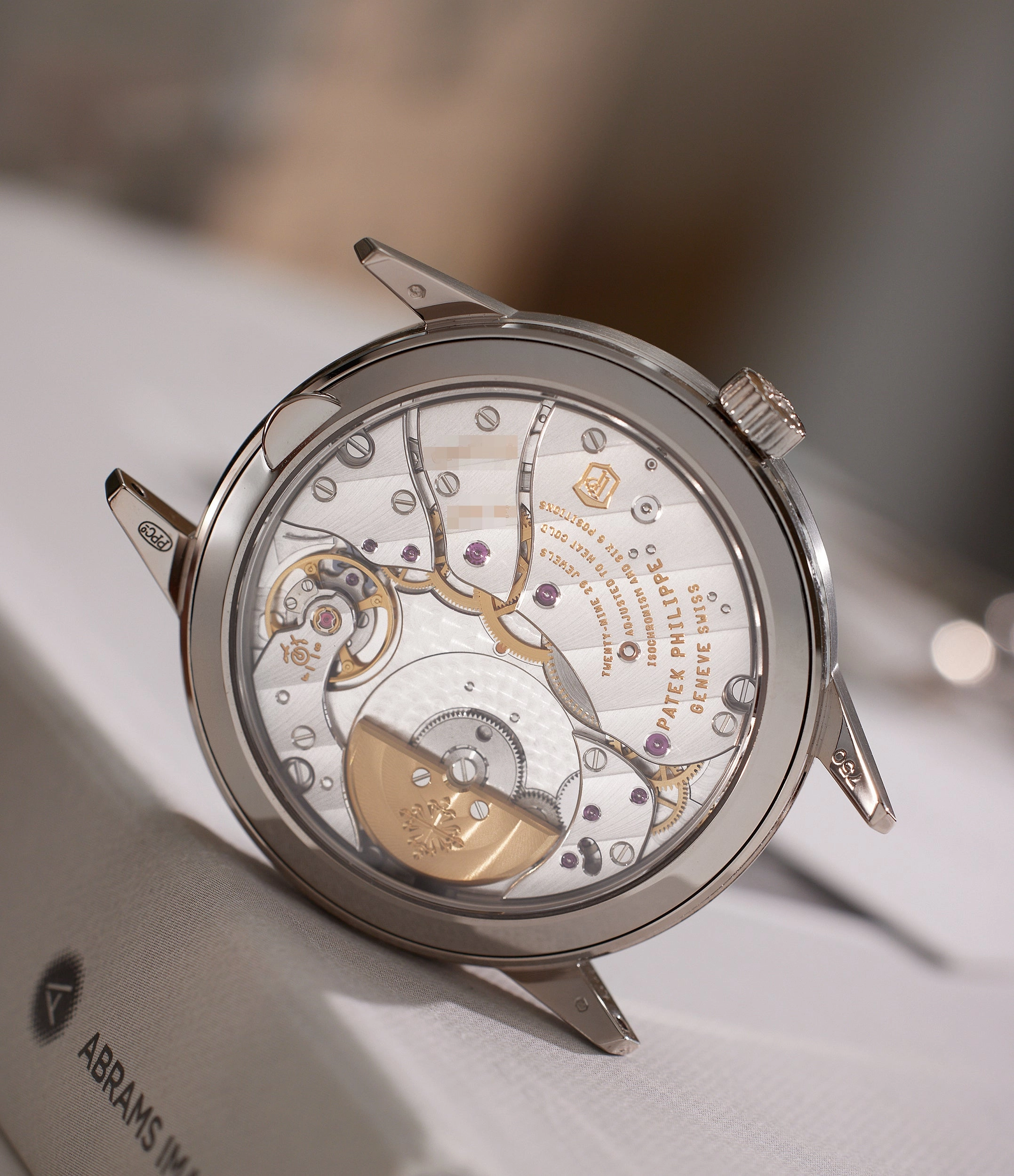 Annual Calendar | Regulator 5235G | White Gold