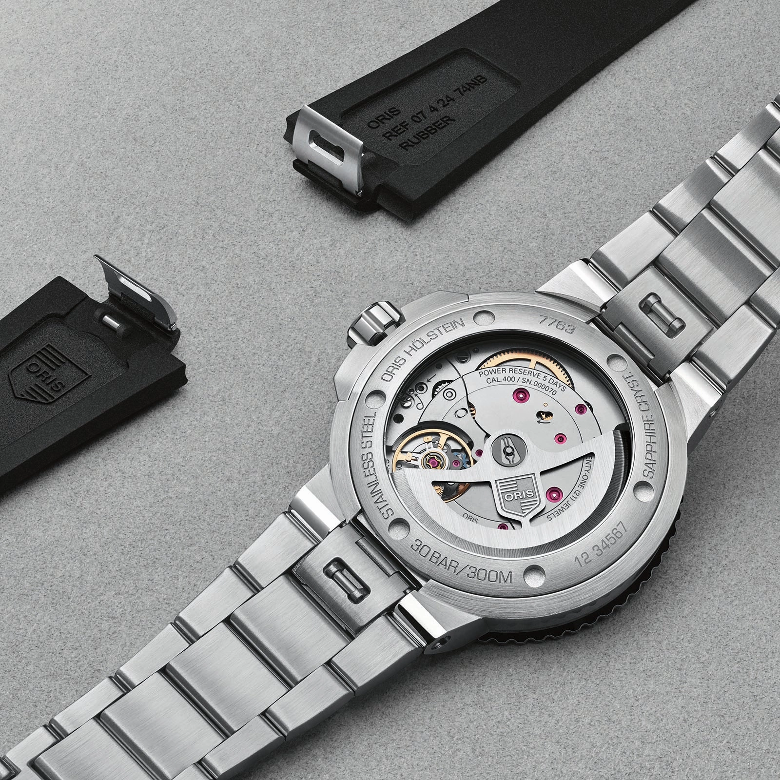 Aquis Date Calibre 400